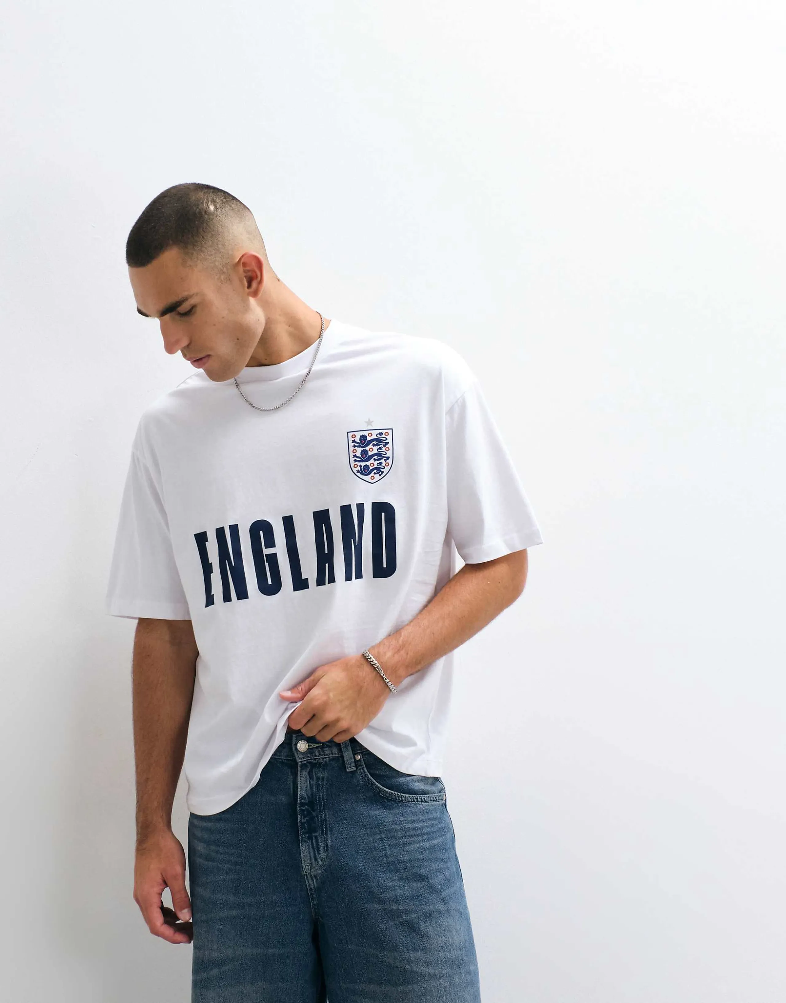 ASOS DESIGN oversized T-shirt with FA England Three Lions print in white