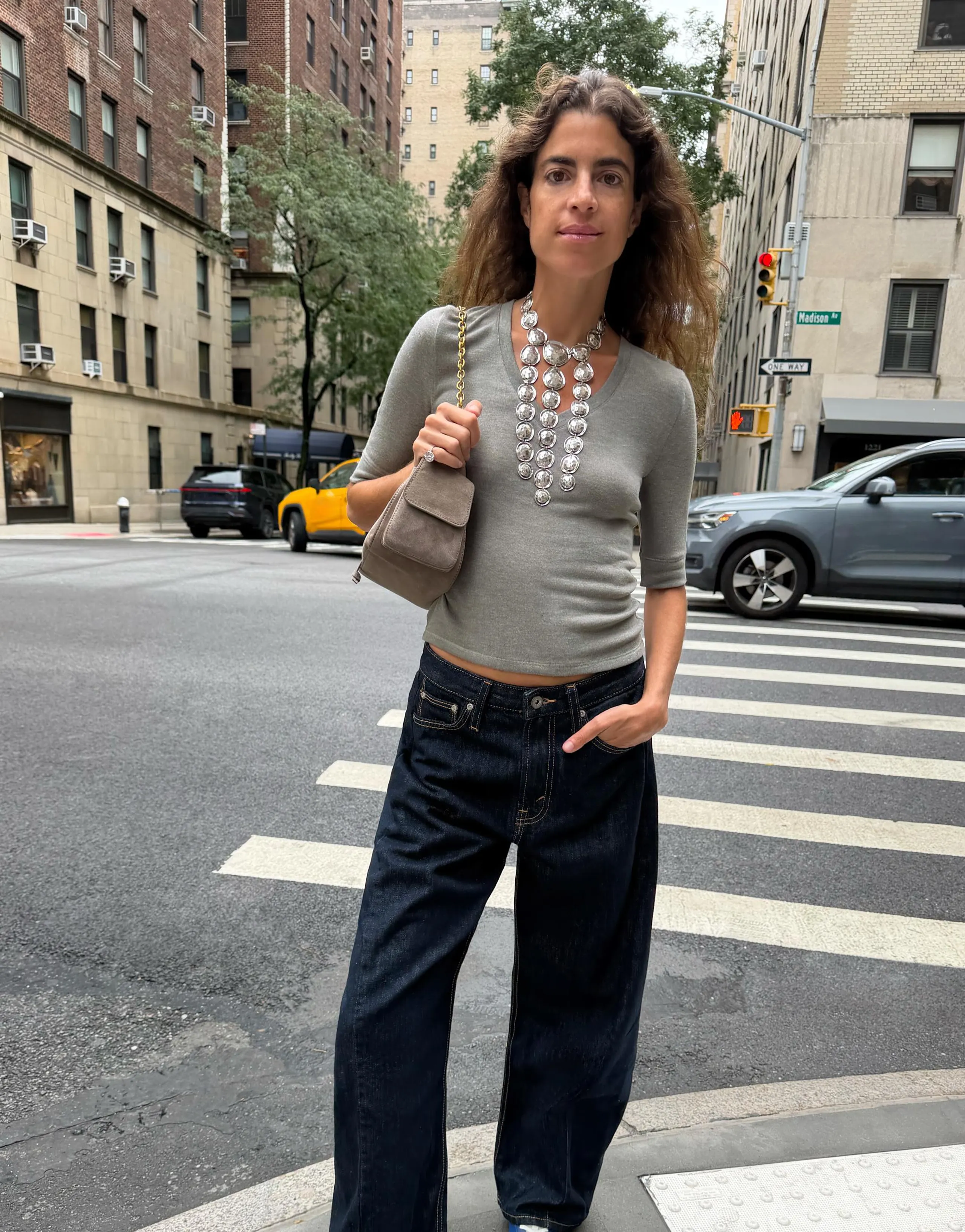 ZW COLLECTION MID-WAIST RELAXED ANKLE JEANS