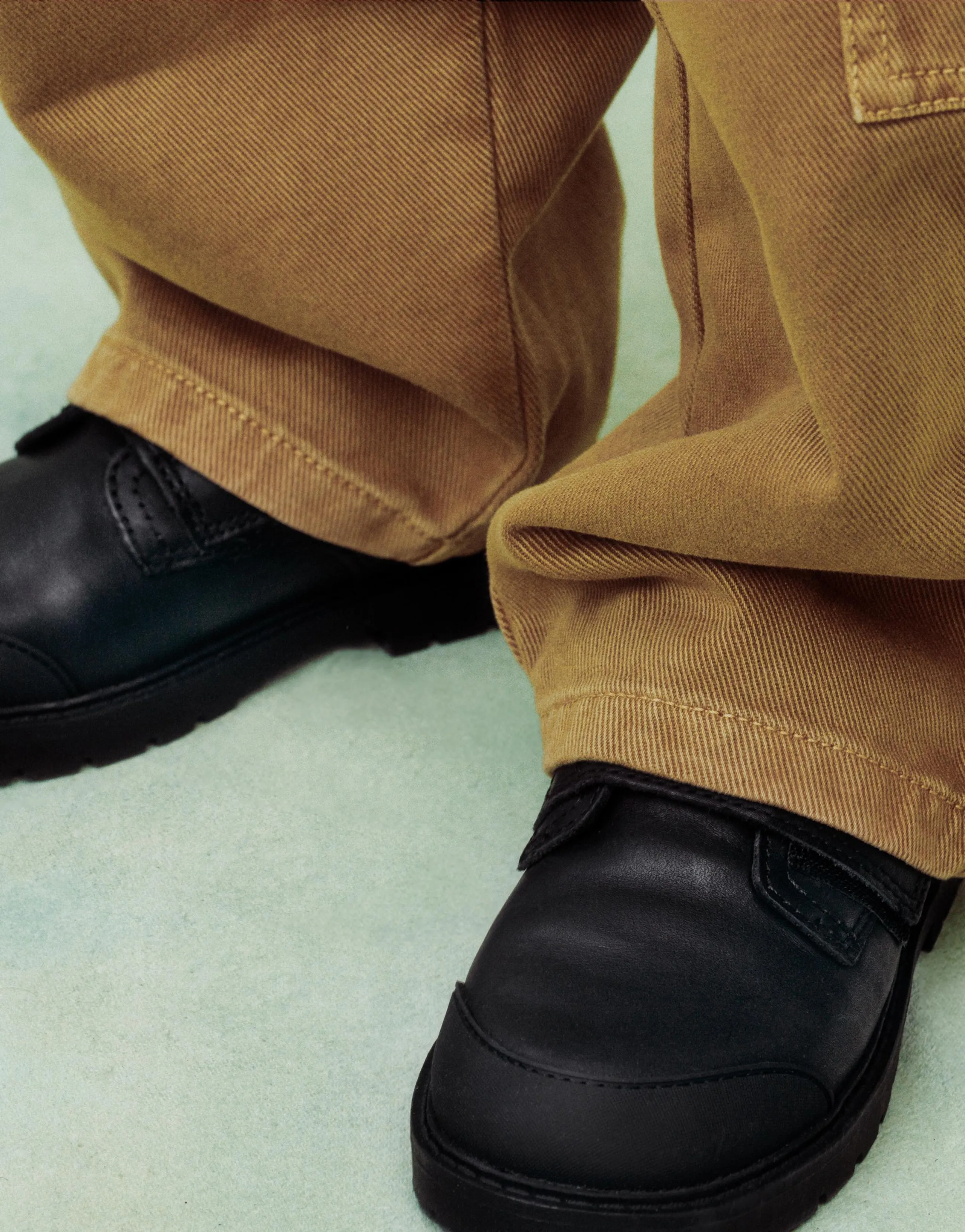 LEATHER SCHOOL SHOES