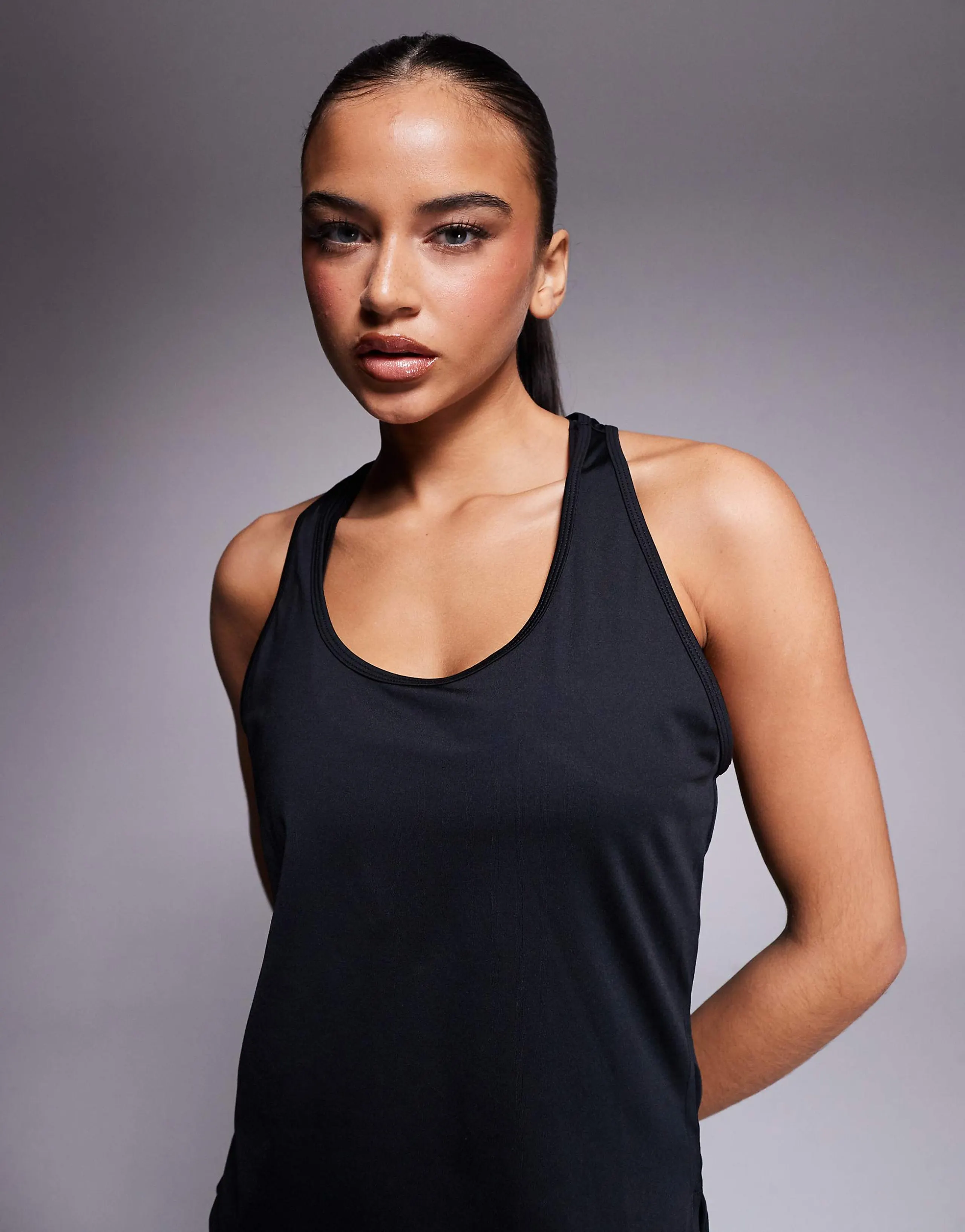 4505 Icon light weight chuck on quick dry performance tank top in black