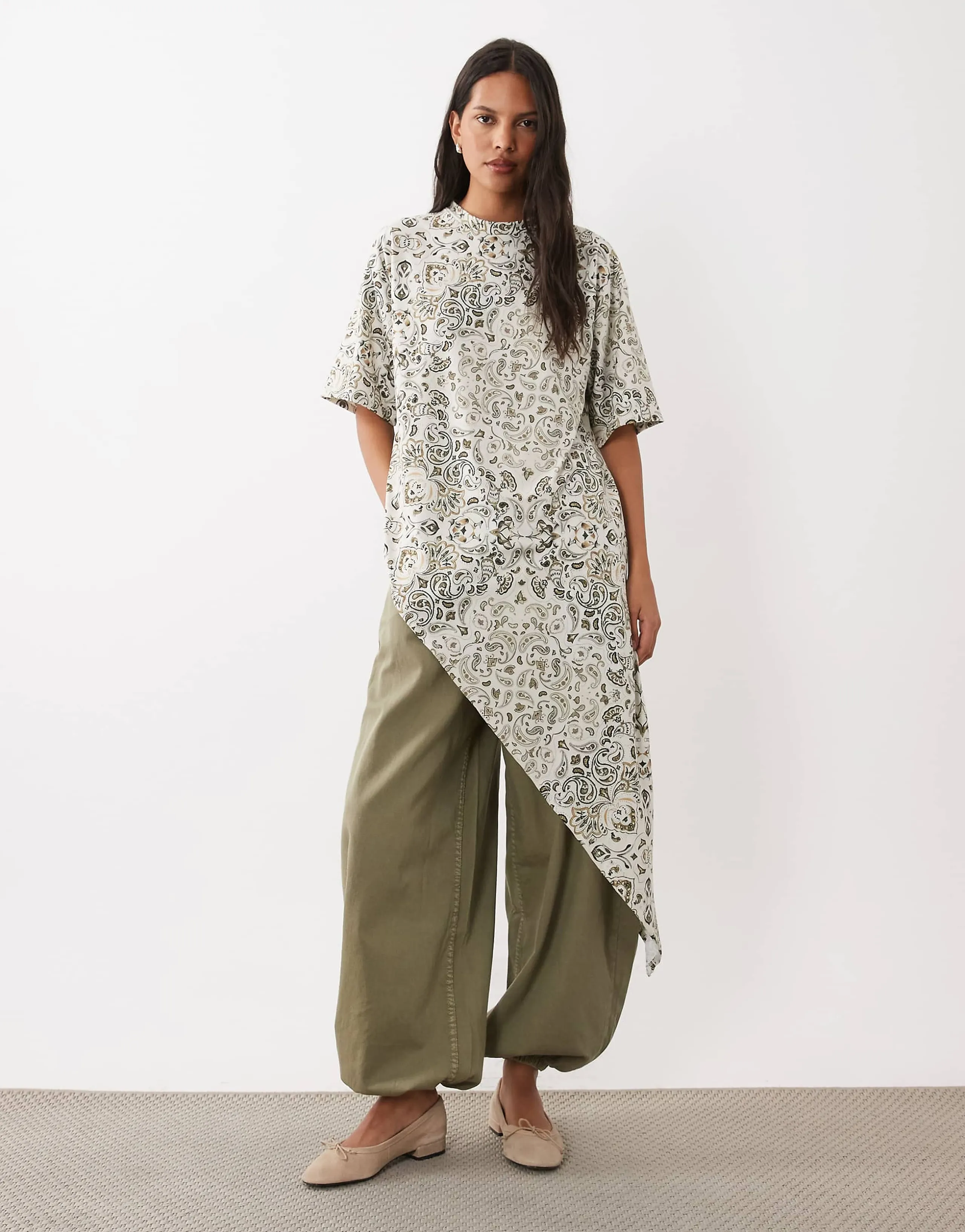 ASOS DESIGN short sleeve crew neck asymmetric ruffle hem top in paisley print