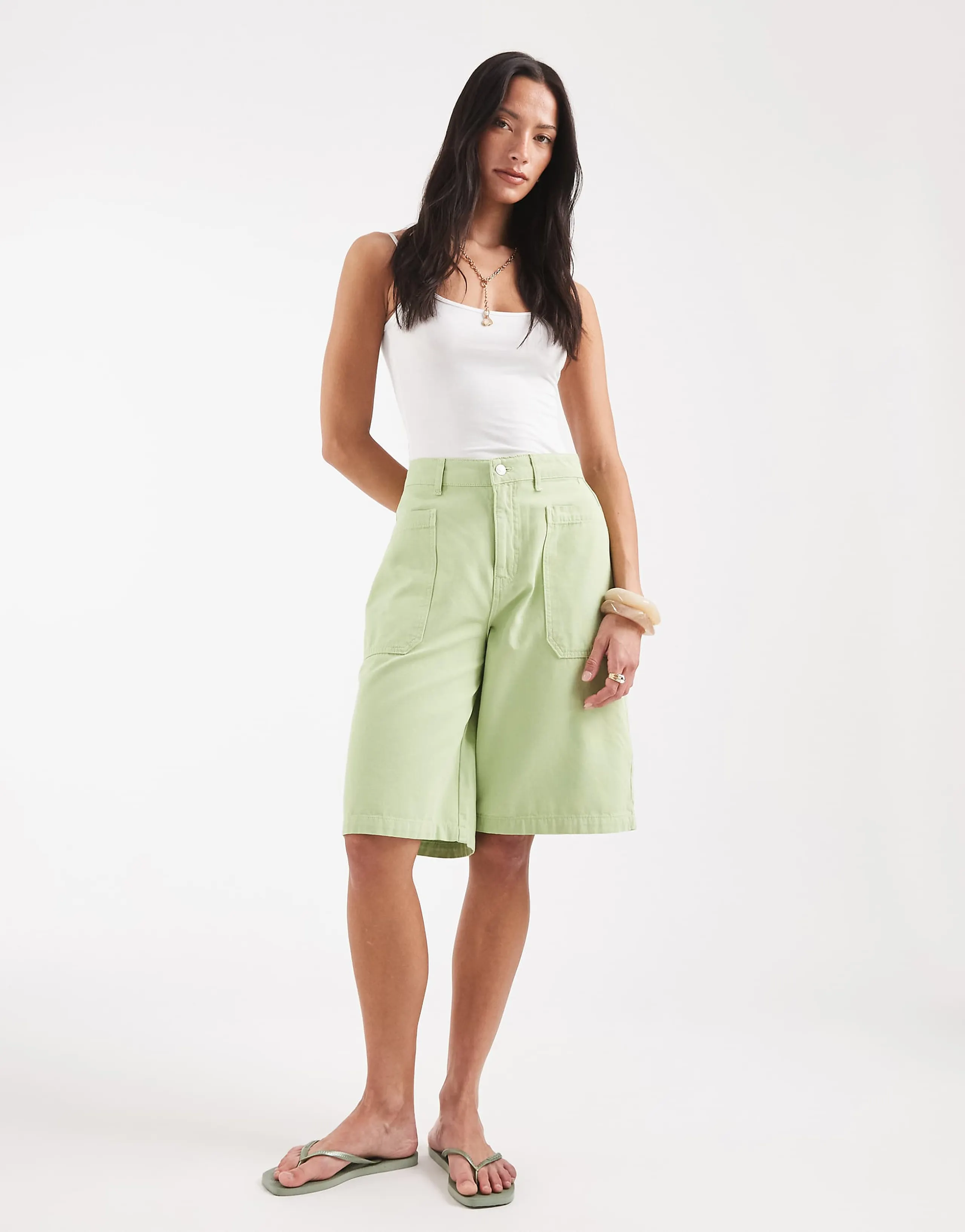 ASOS DESIGN pocket detailing bermuda shorts in green
