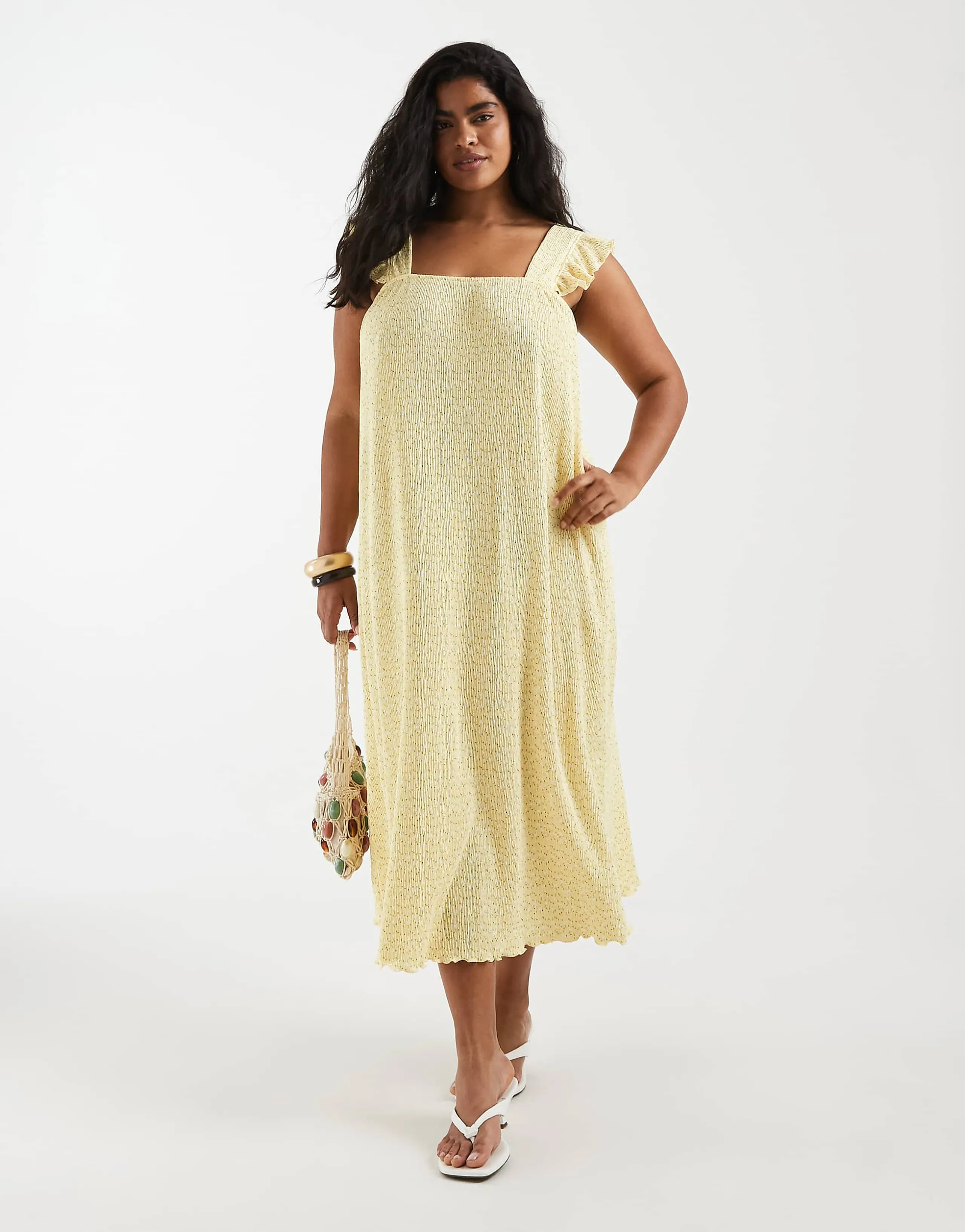 PIECES Curve plisse maxi dress with frill sleeves in pastel yellow floral