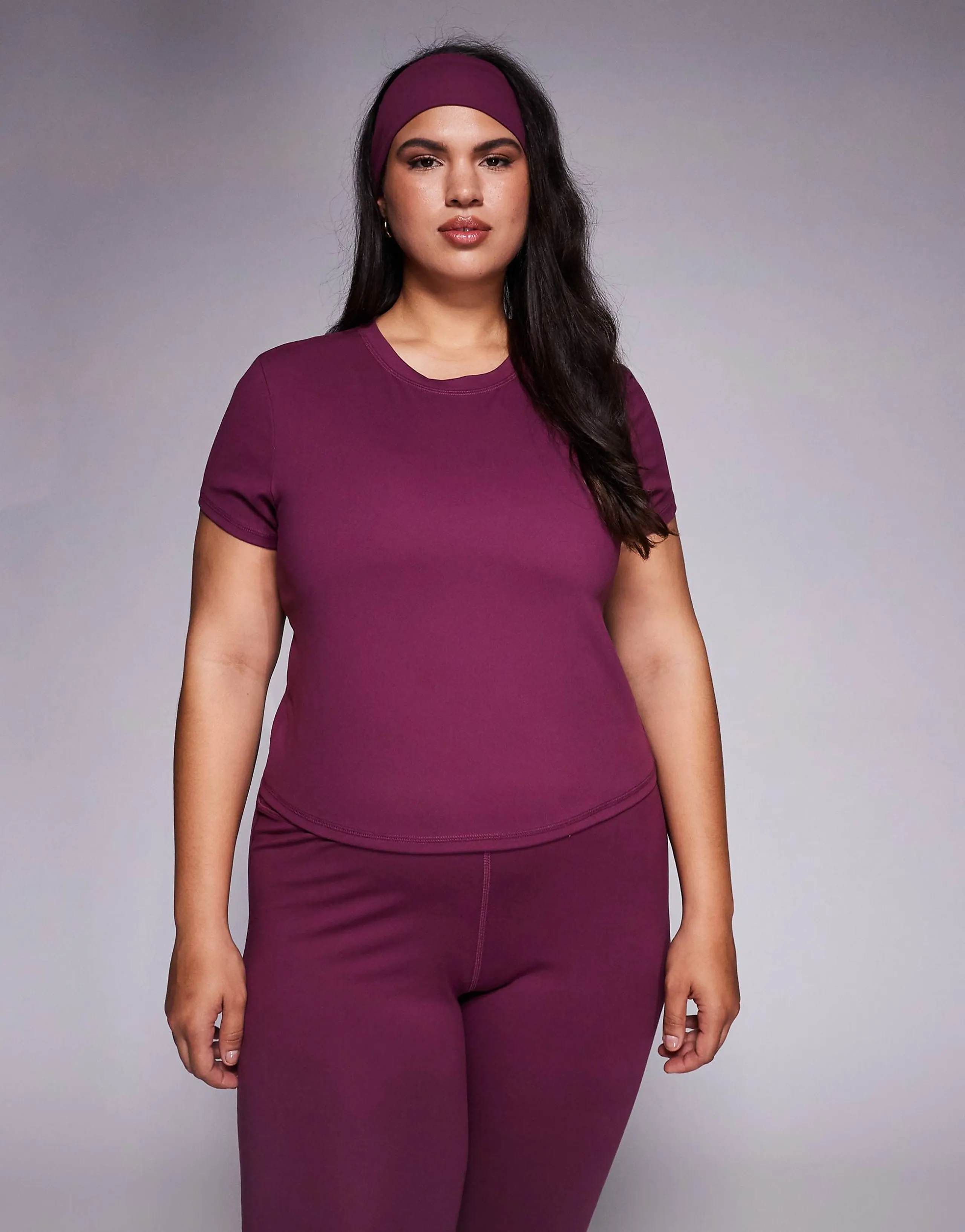 4505 Curve Icon soft touch studio baby t-shirt in burgundy