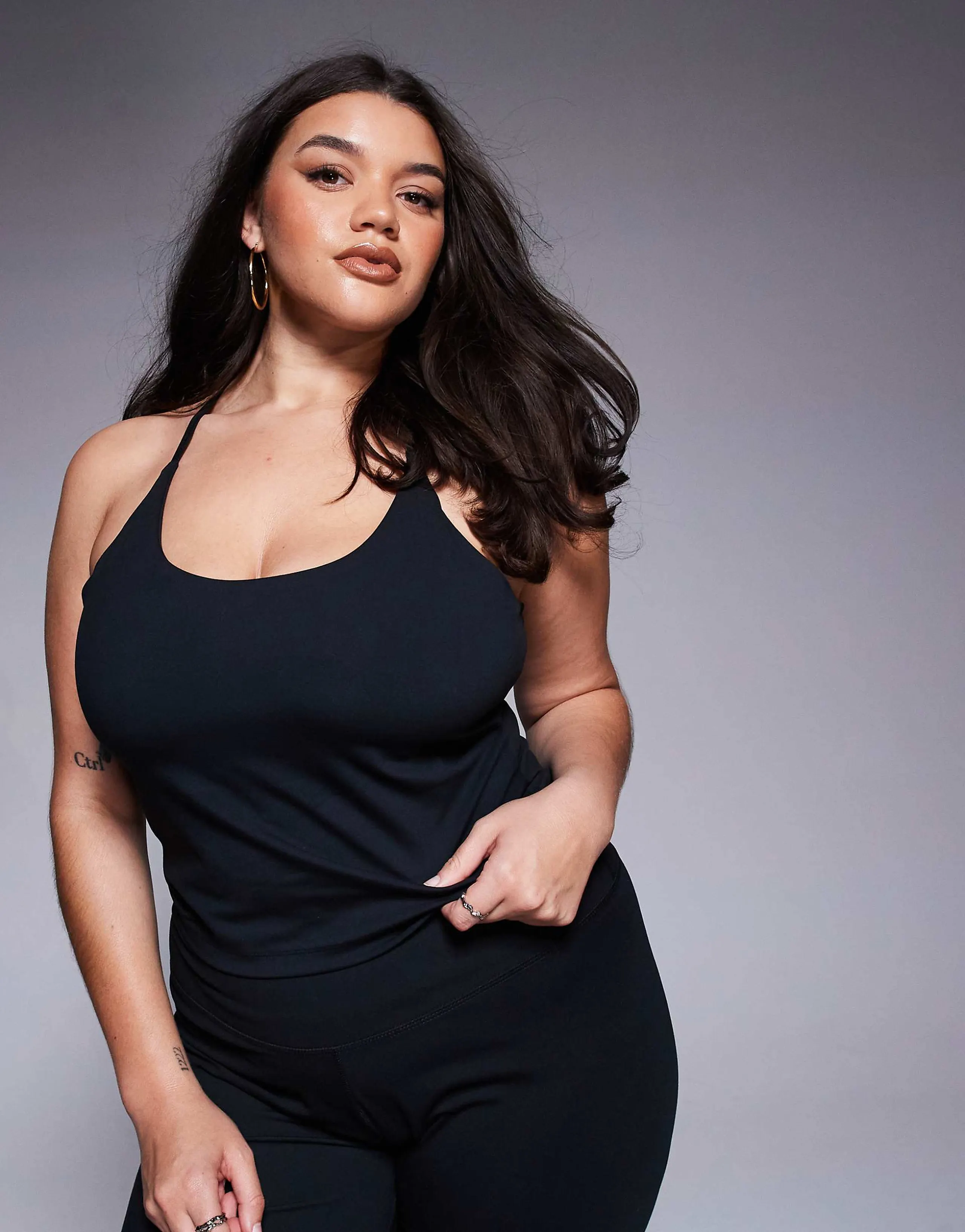 4505 Curve Icon soft touch yoga cami with inner bra and adjustable straps in black