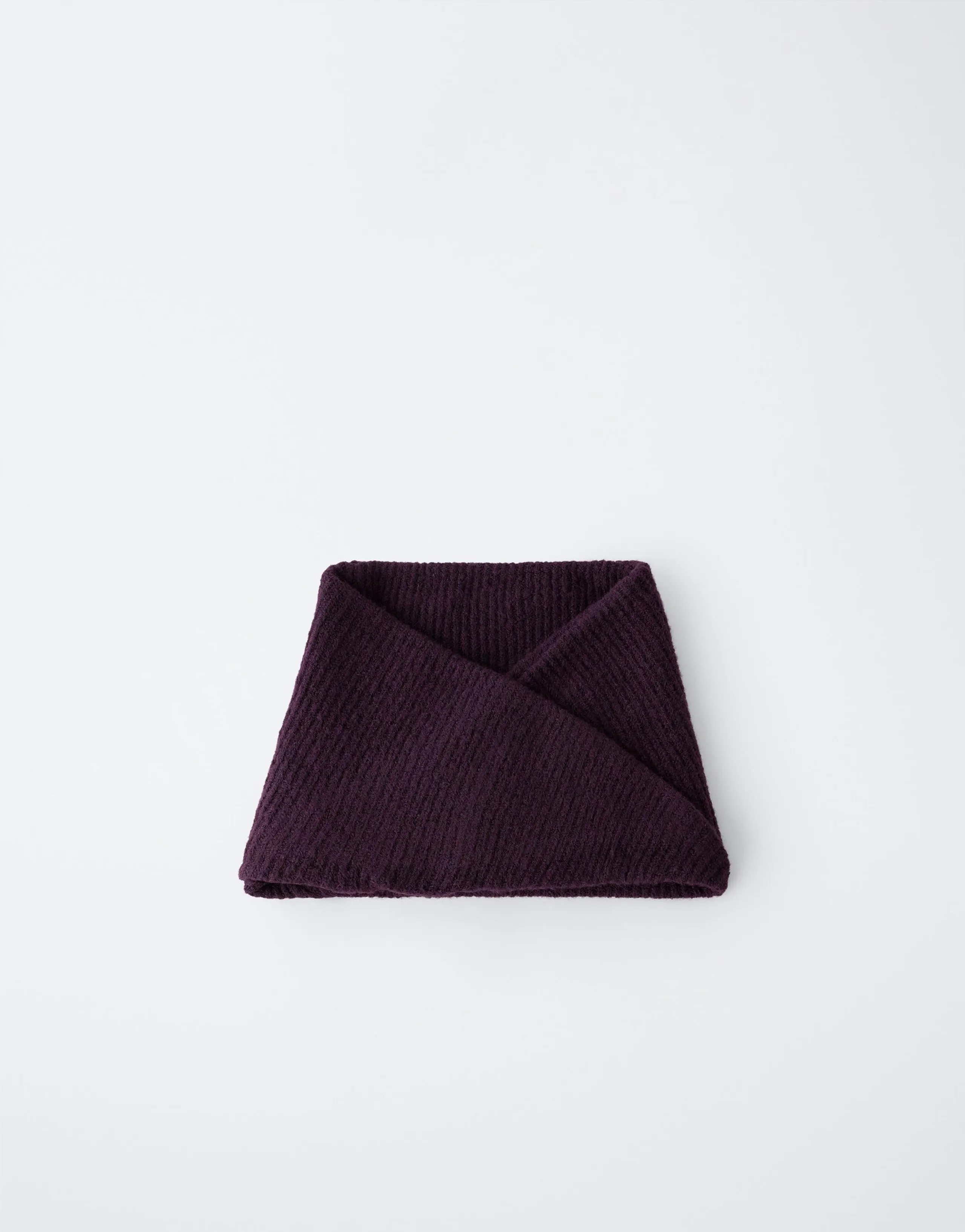 RIBBED KNIT CROSSOVER SNOOD