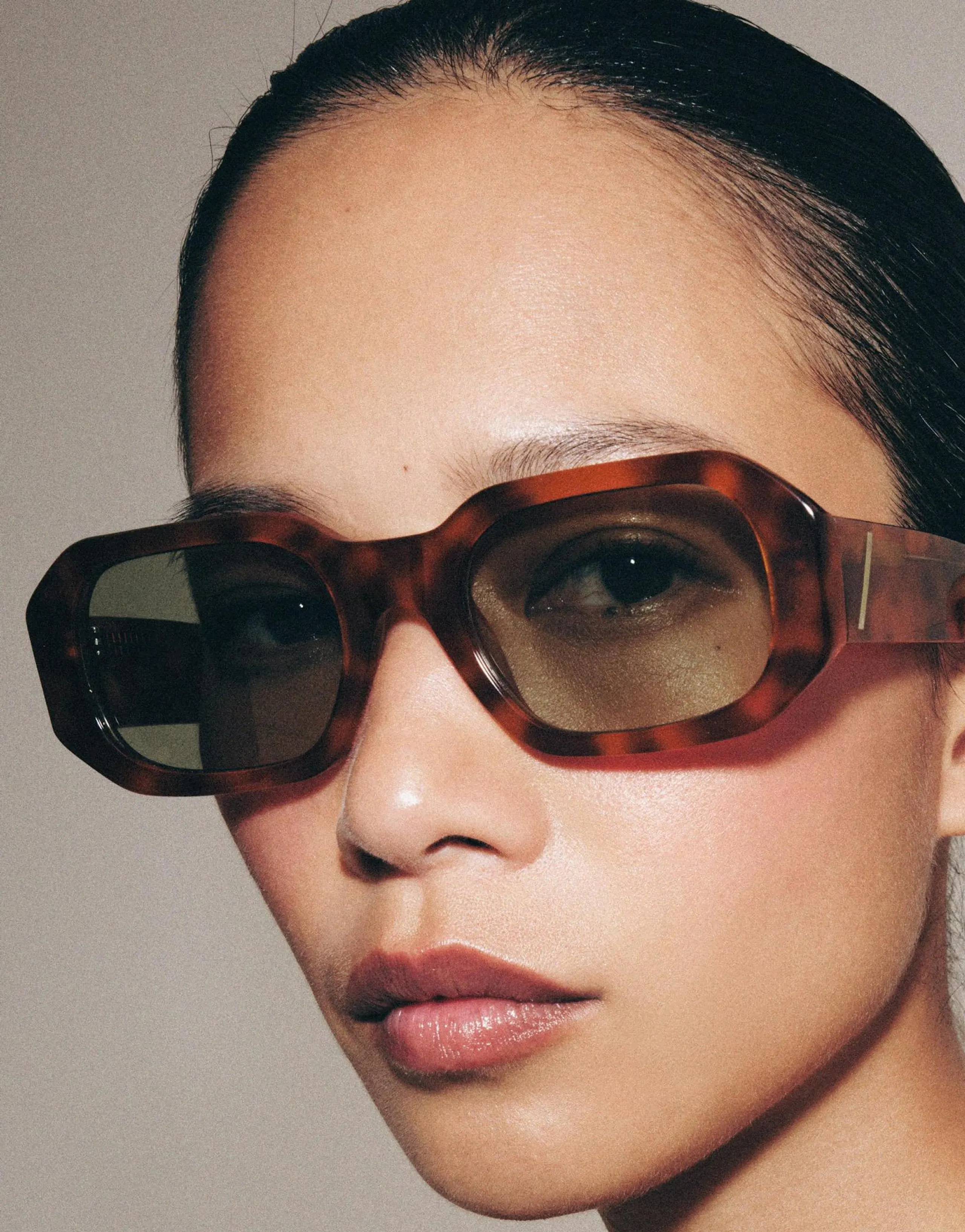RECTANGULAR SUNGLASSES