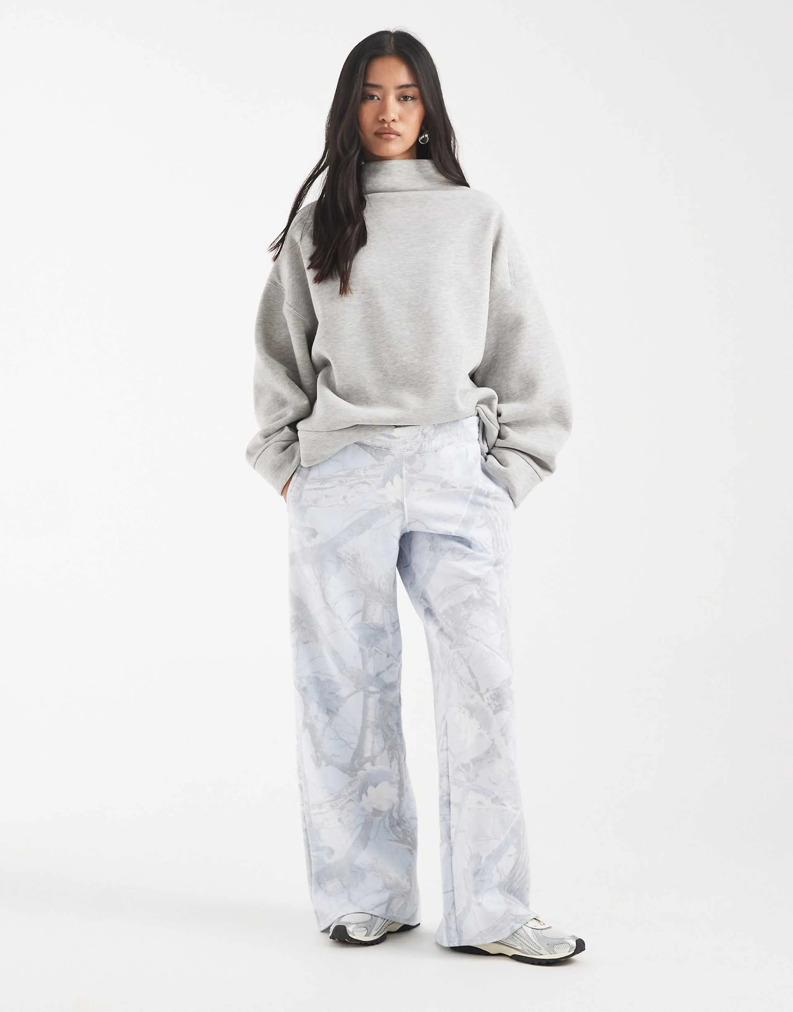 Hollister low rise baggy sweatpants in blue camo