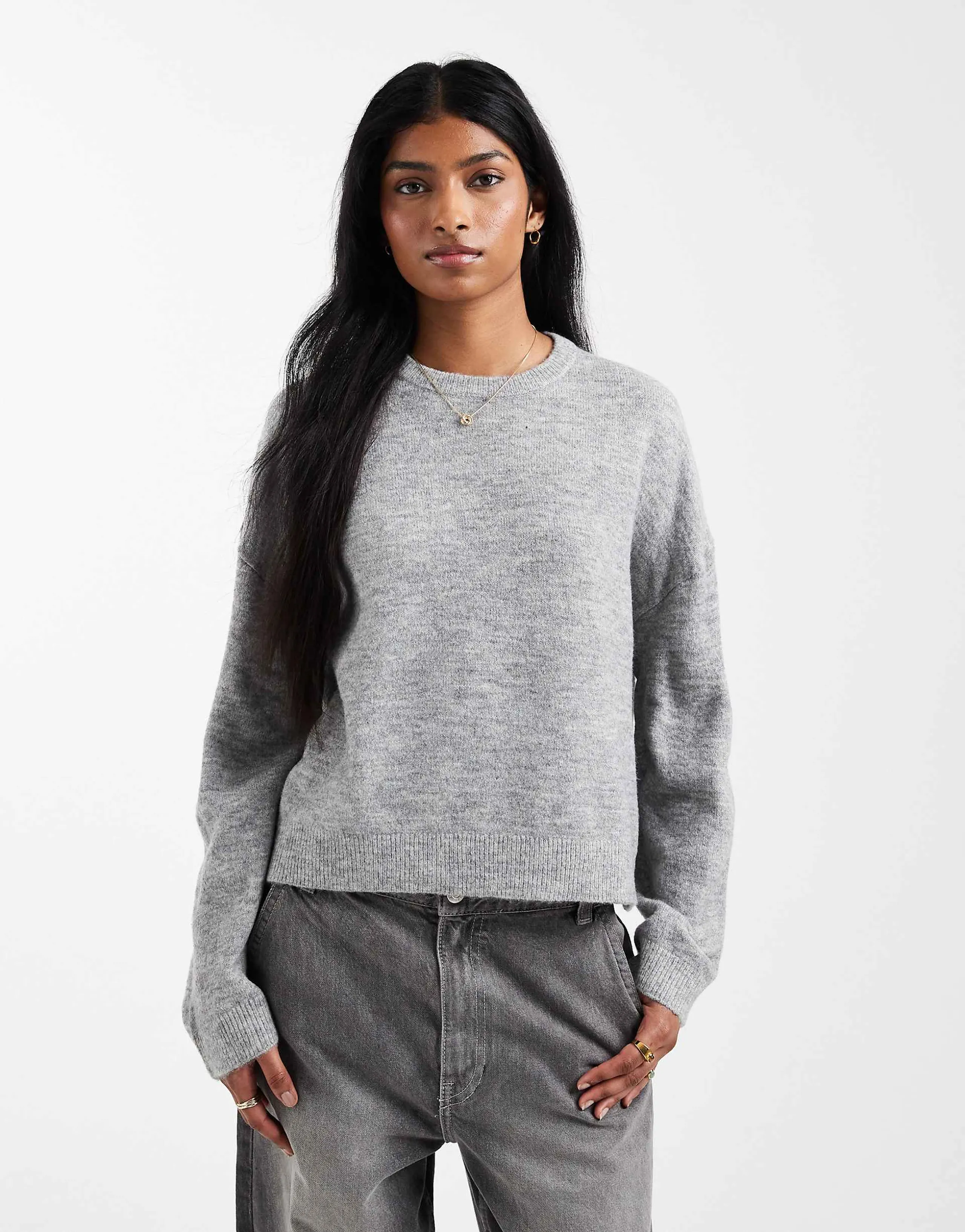 ONLY relaxed knit sweater in mid gray