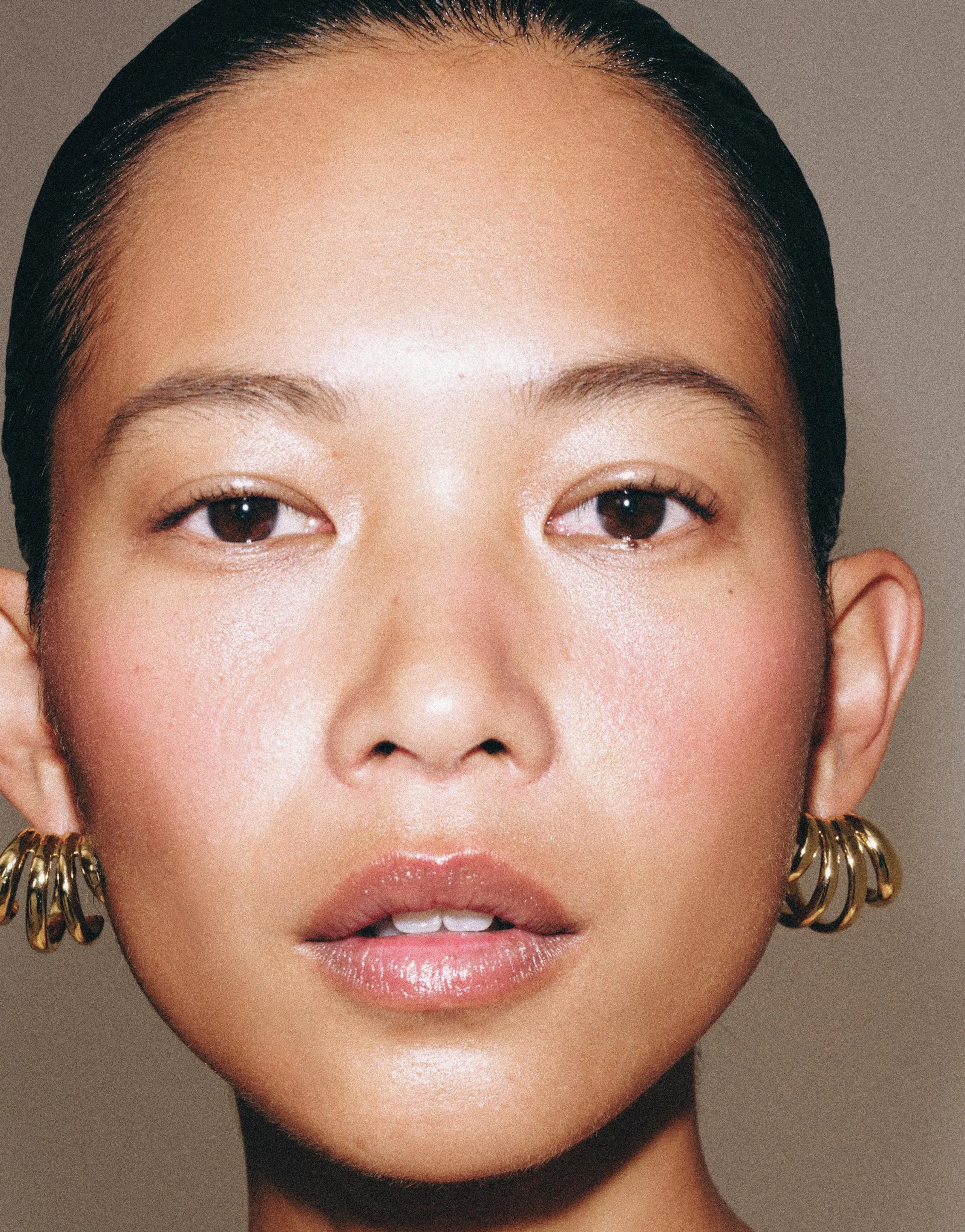 METAL HOOP EARRINGS