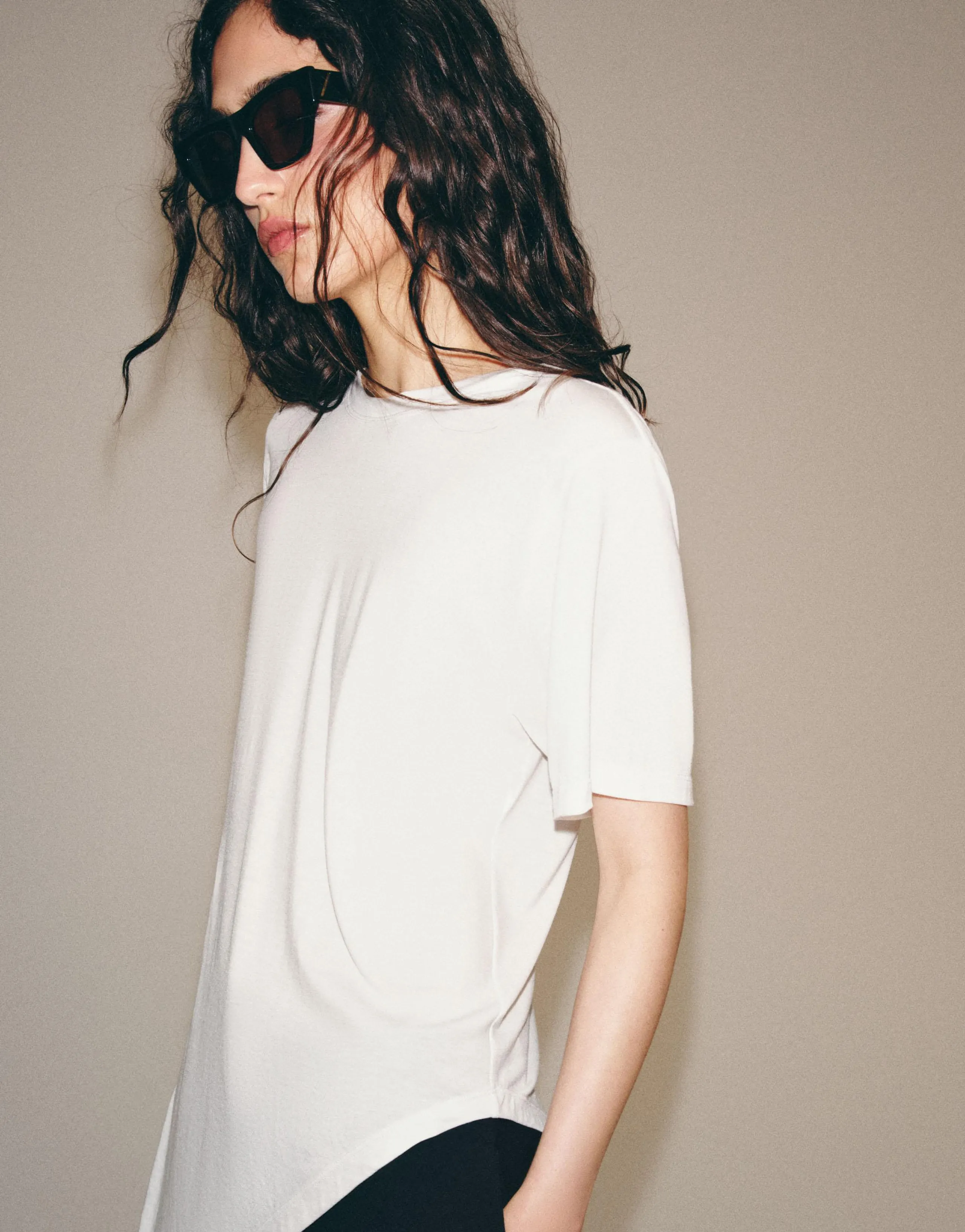 ASYMMETRIC SHORT SLEEVE TOP