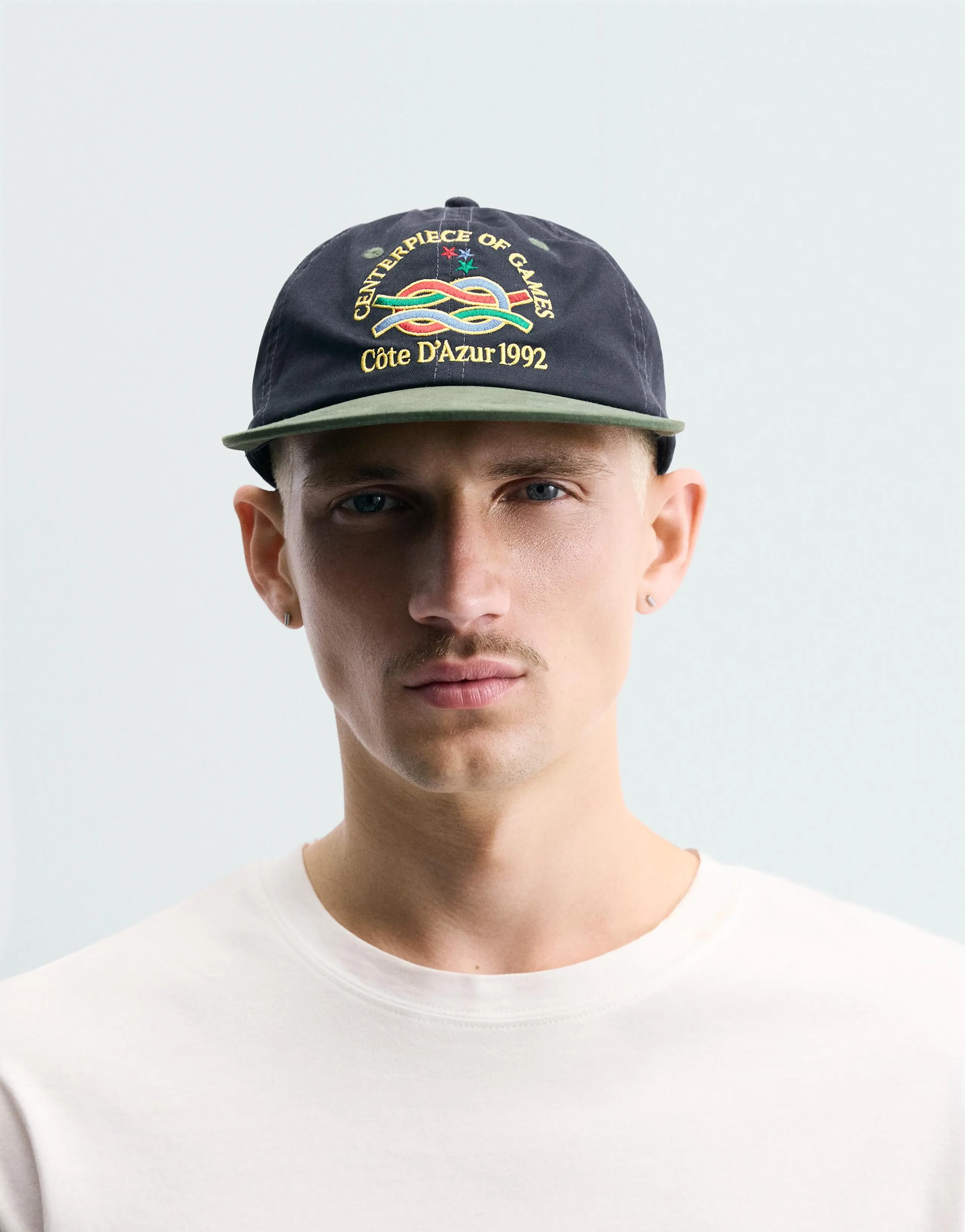 EMBROIDERED FLAT PEAK CAP