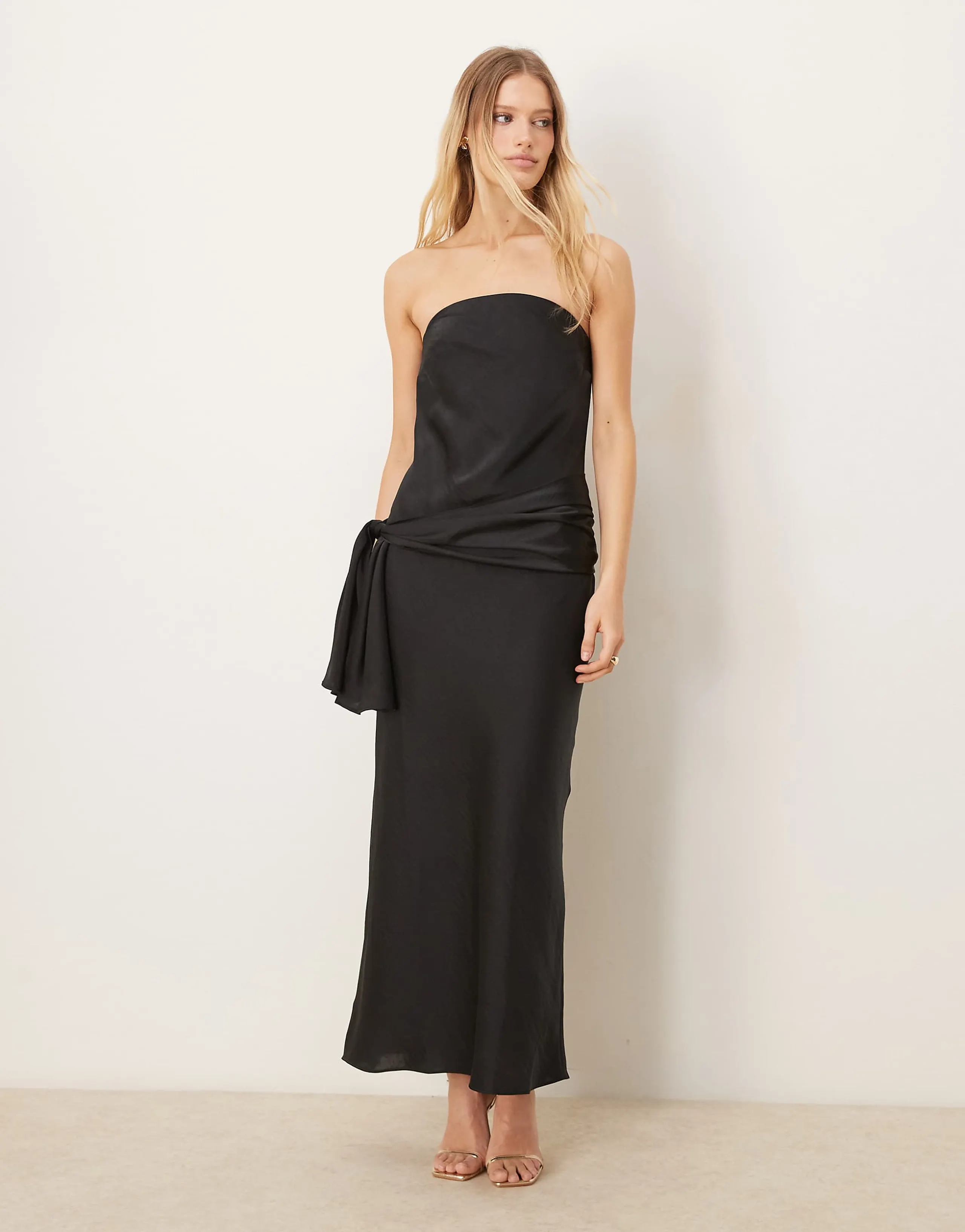 Abercrombie & Fitch strapless bow detail maxi dress in black