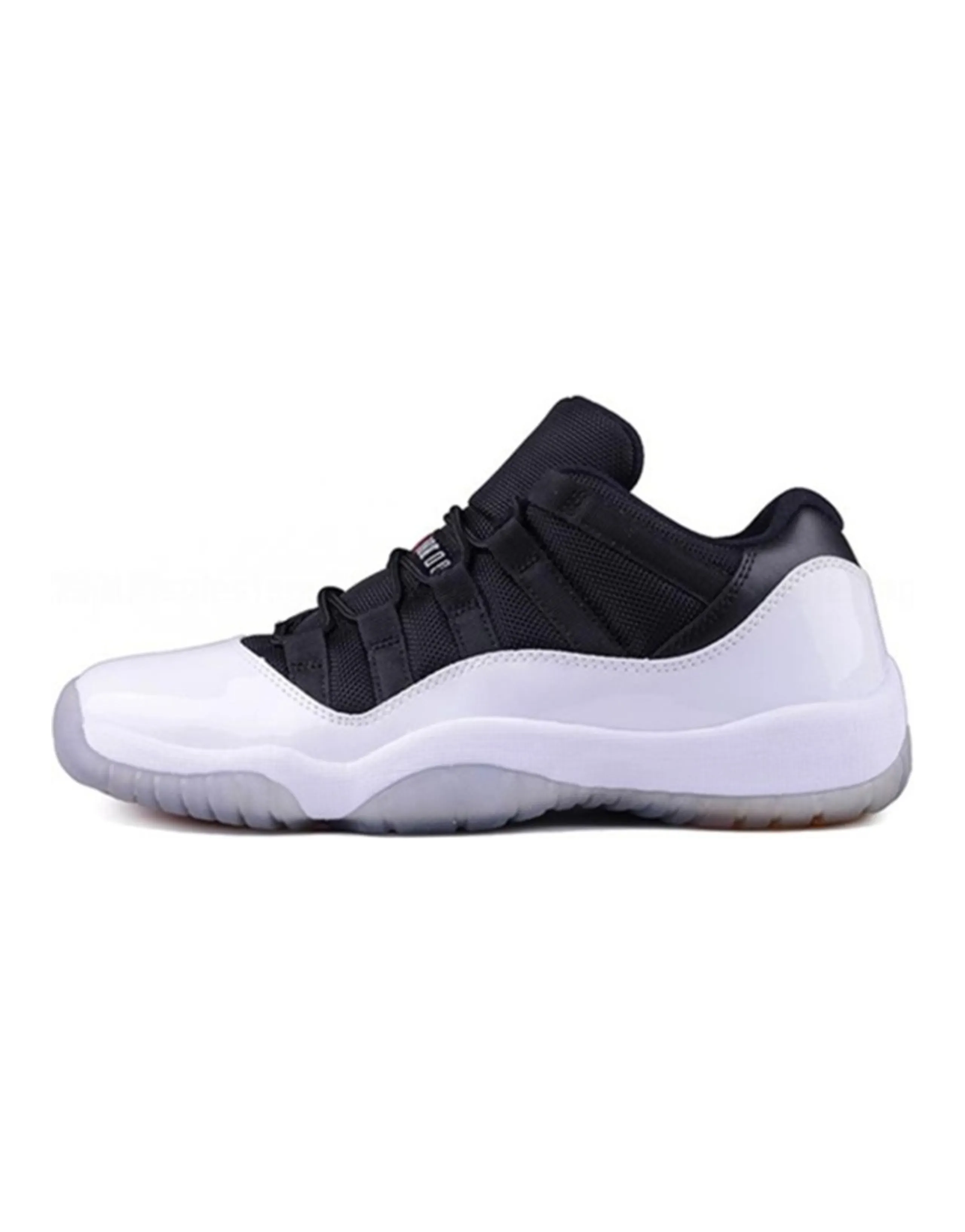 Jordan 11 Retro Low Tuxedo GS