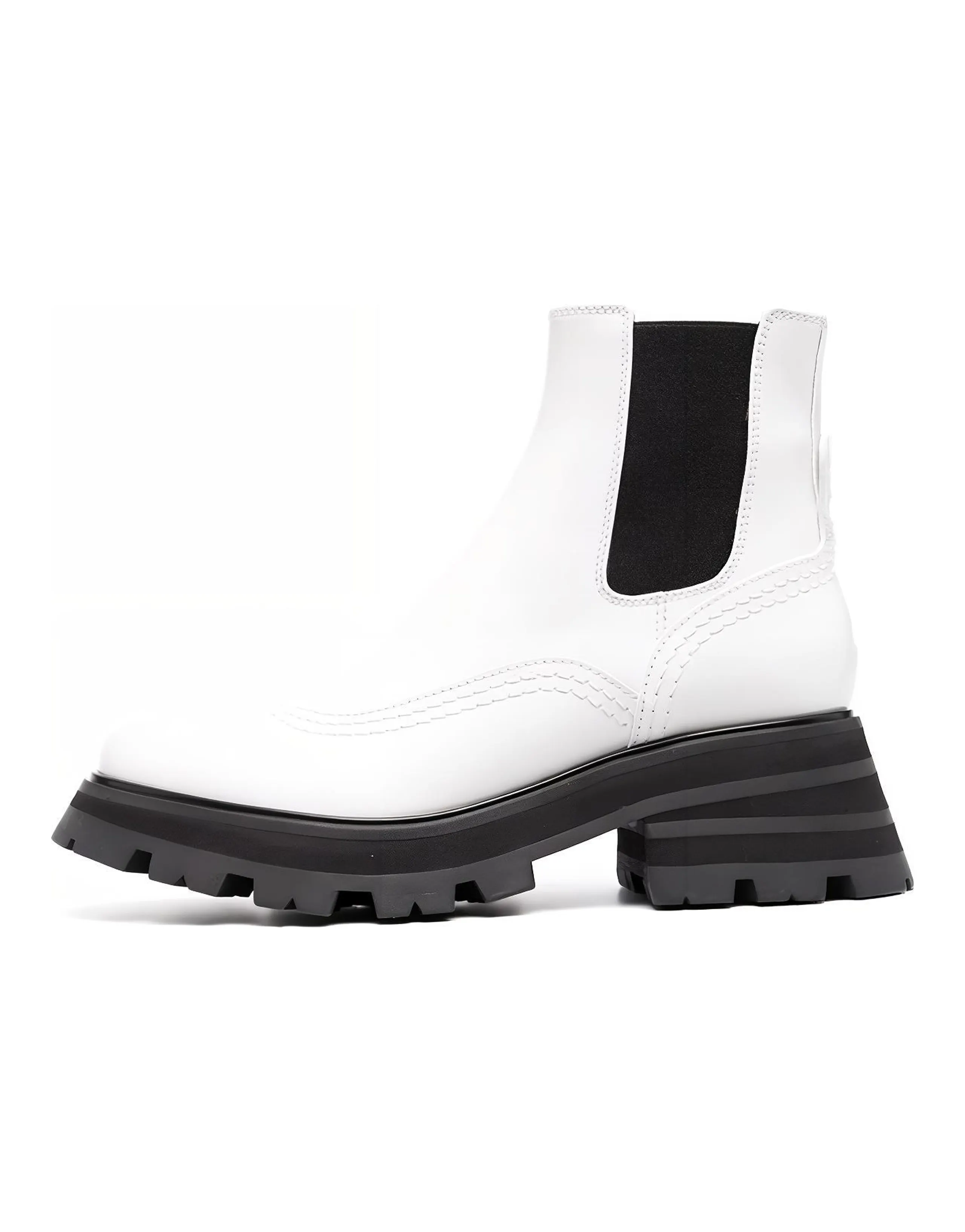 Alexander McQueen Wander Chelsea Boots White Black Women's