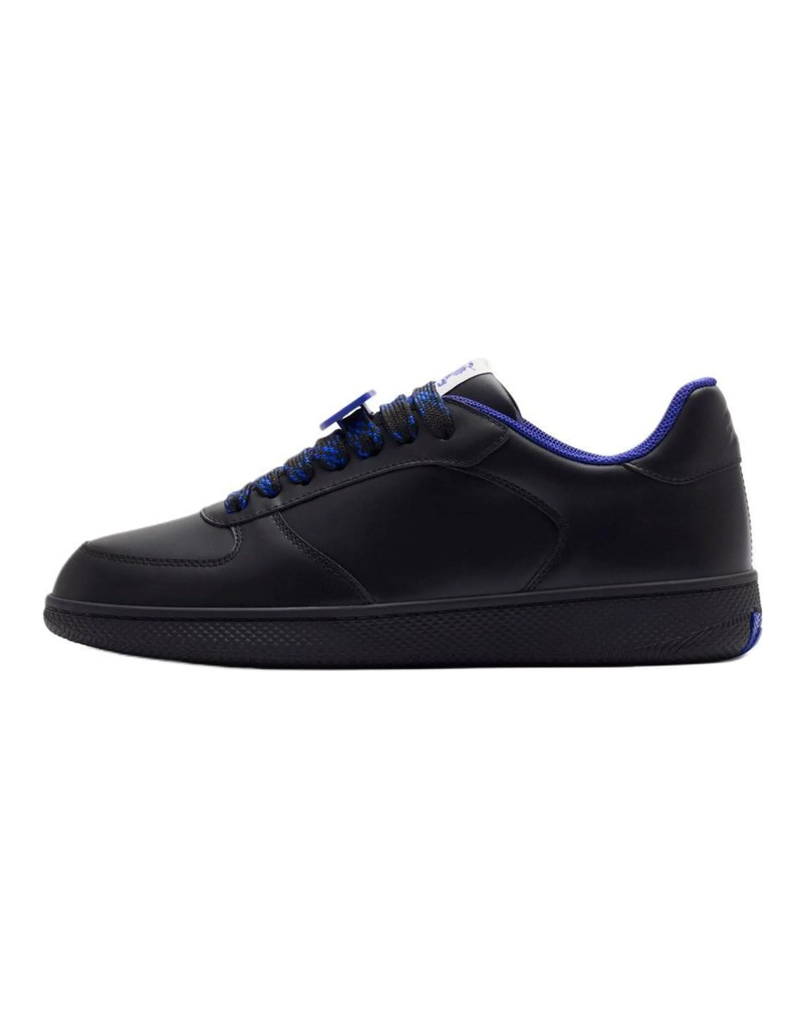 Burberry Terra Calfskin Round Toe Lace-Up Low-Top Skate Shoes Women's Black