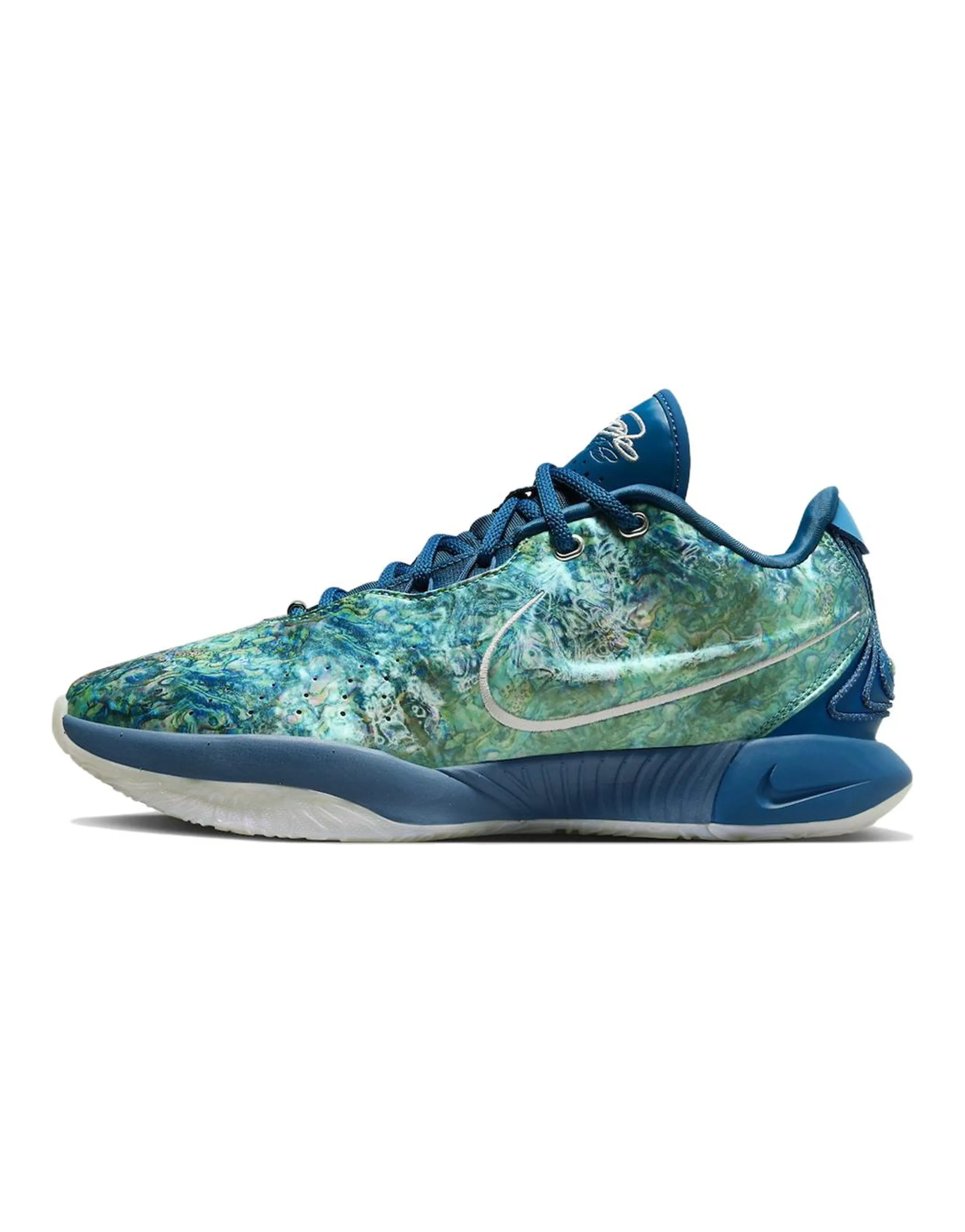 Nike LeBron 21 "Abalone Pearl"