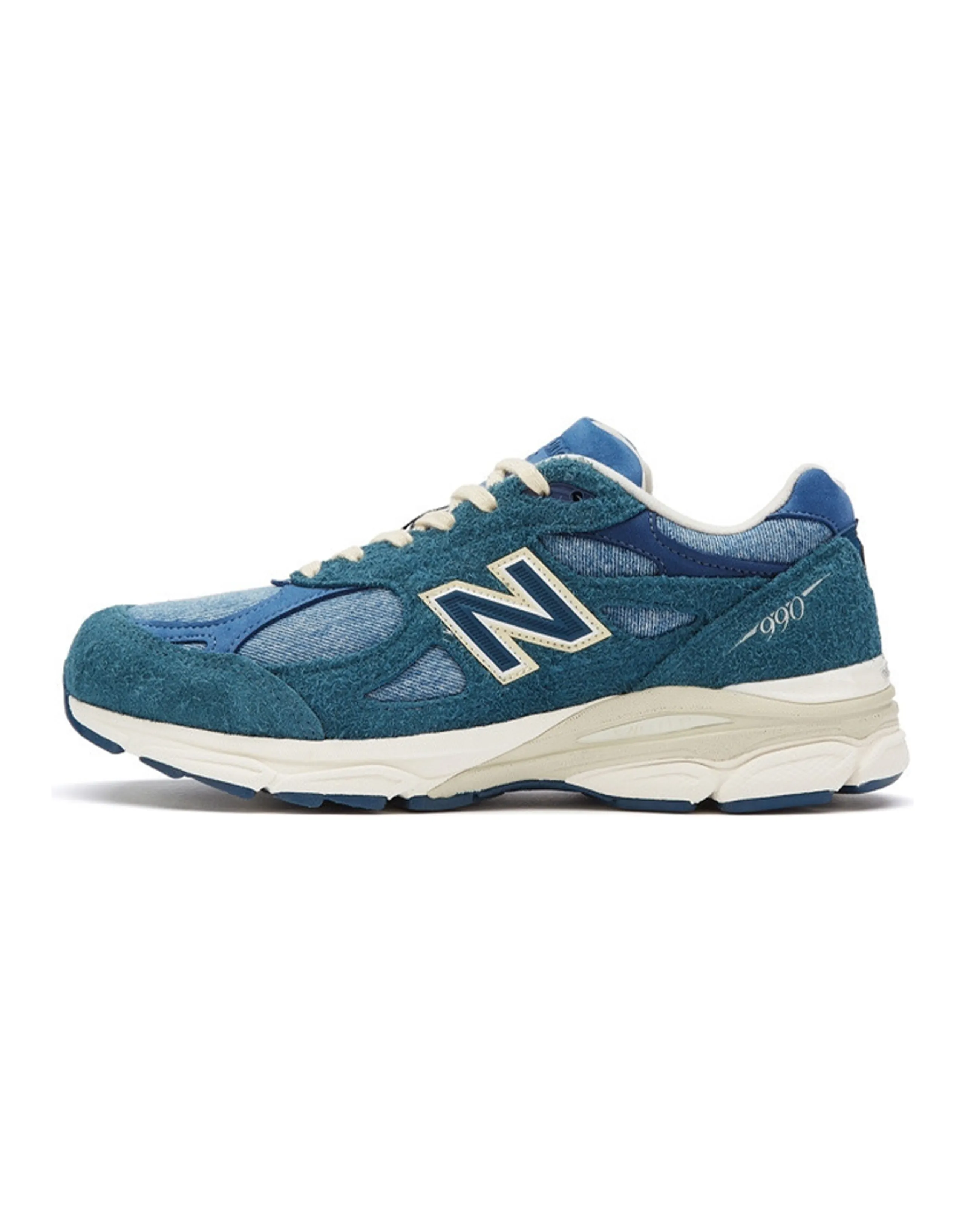 New Balance 990v3 MiUSA Levi's Denim