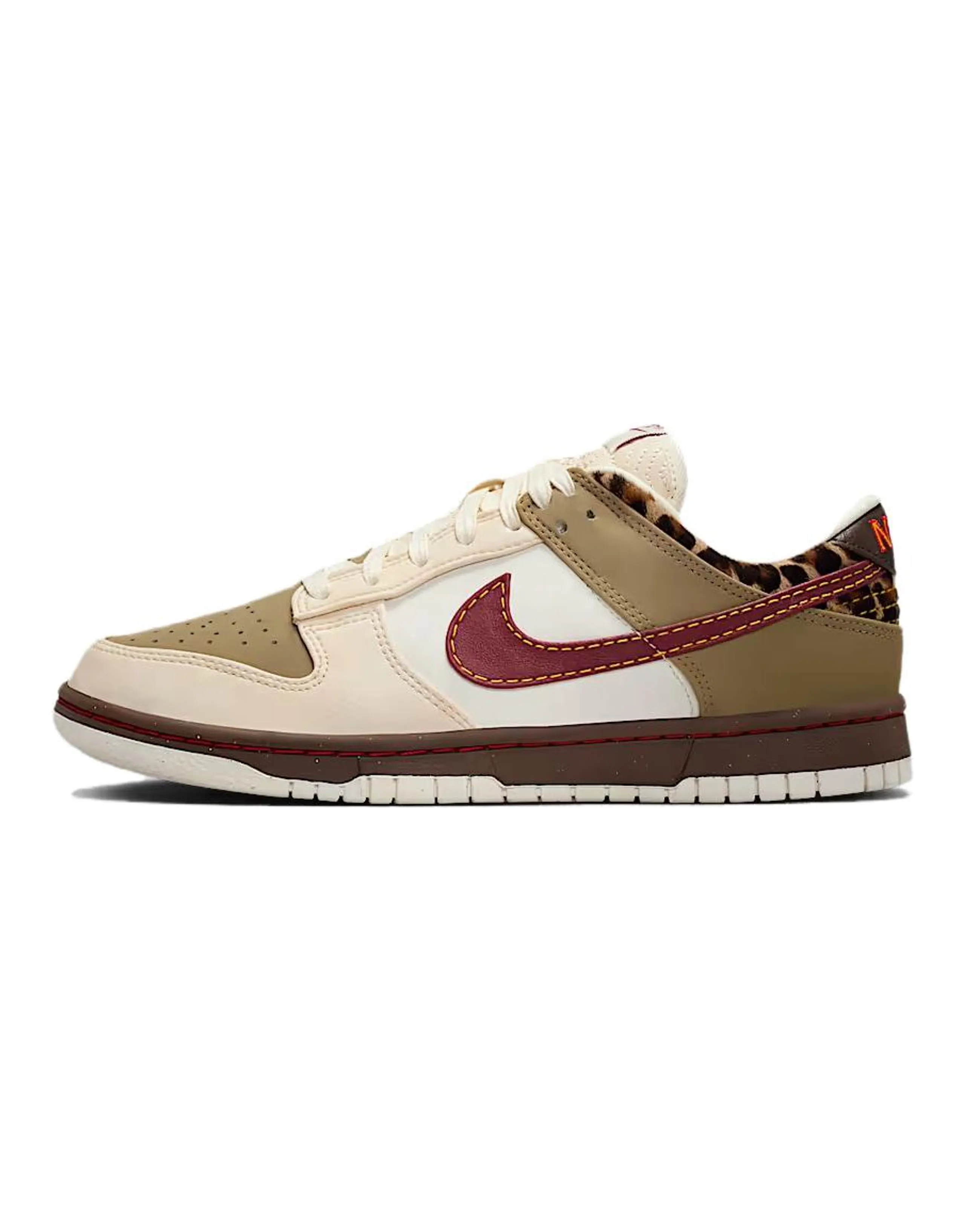 Nike Dunk Low Retro Classic Comfortable Low-Top Sneakers Women's Beige Red