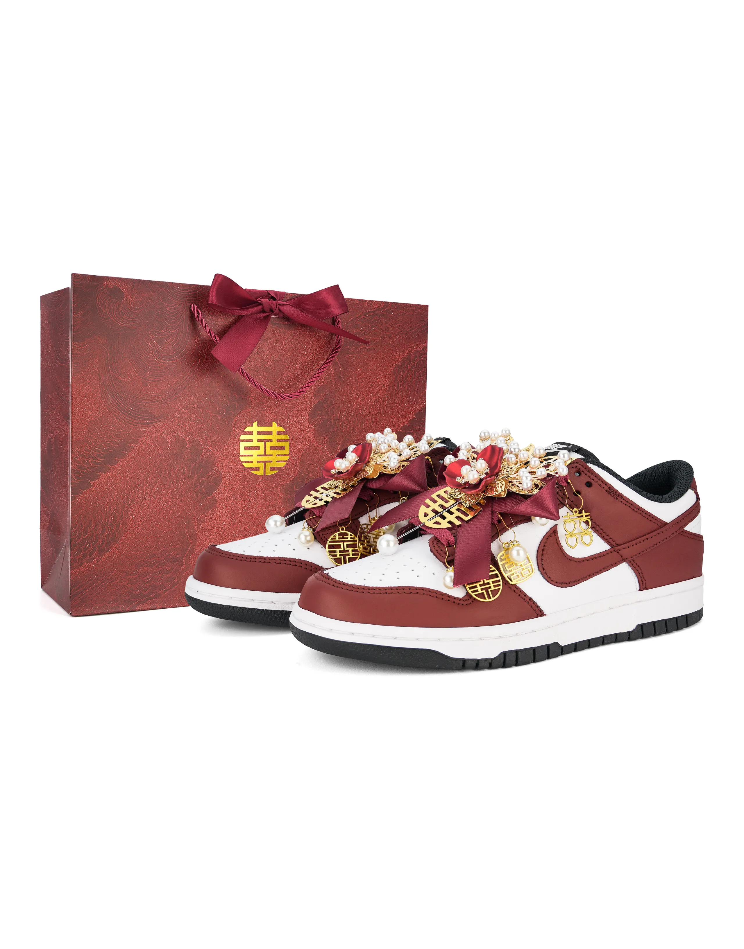 CustomNike Dunk 'Xiùhé Wedding' Low-Top Sneakers Unisex Gold Red