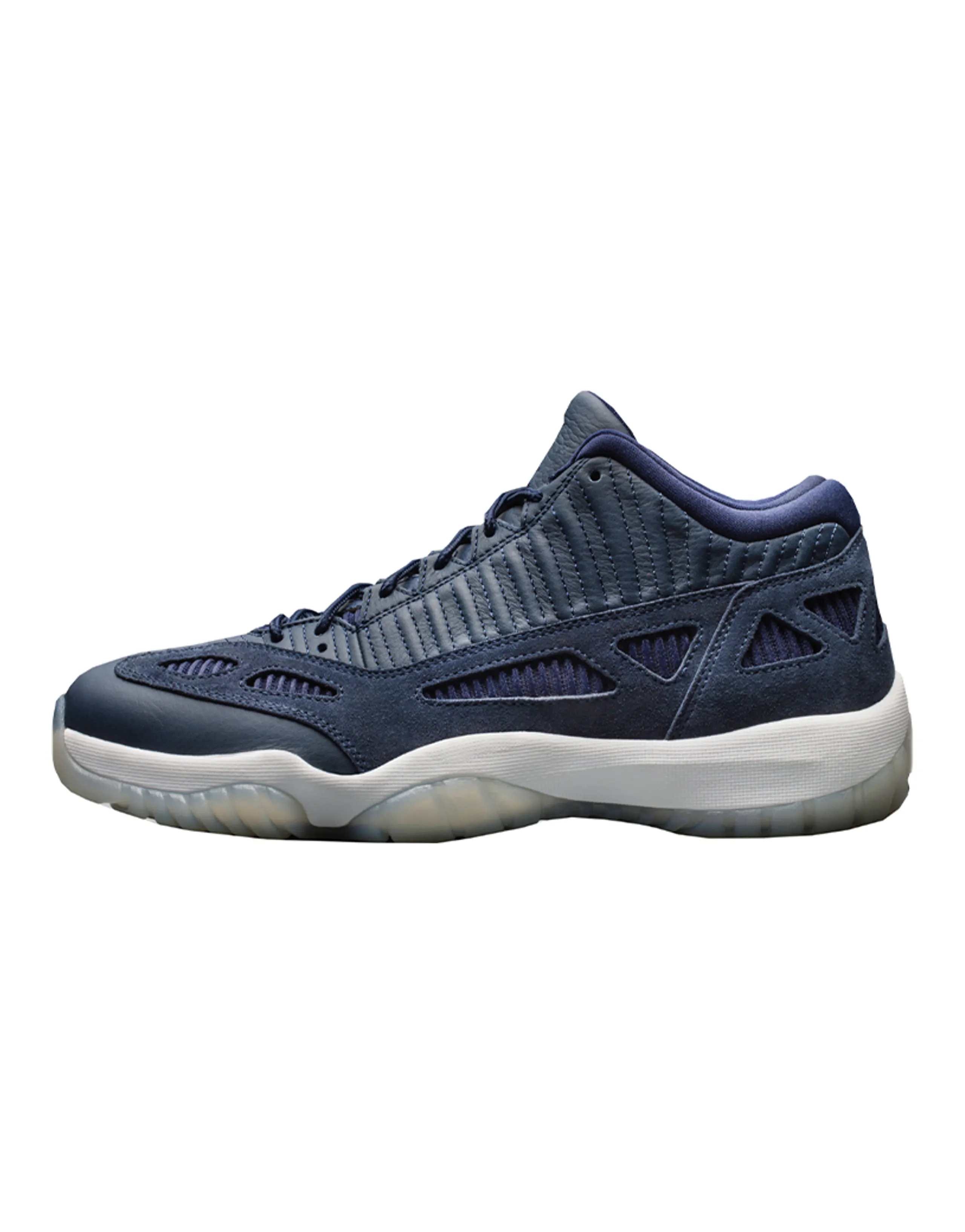 JORDAN 11 Retro Low Ie Obsidian
