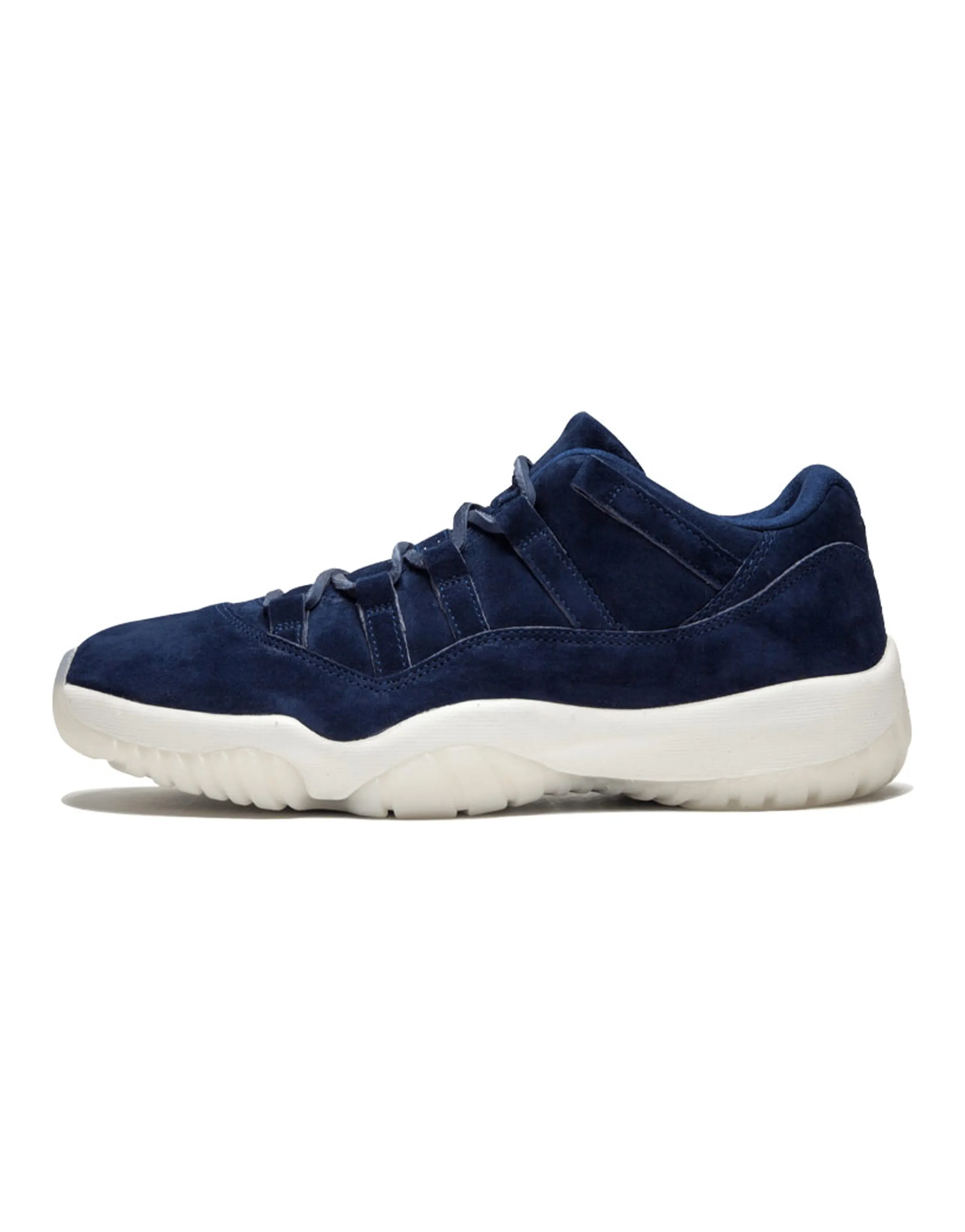 JORDAN 11 Retro Low Derek Jeter RE2PECT