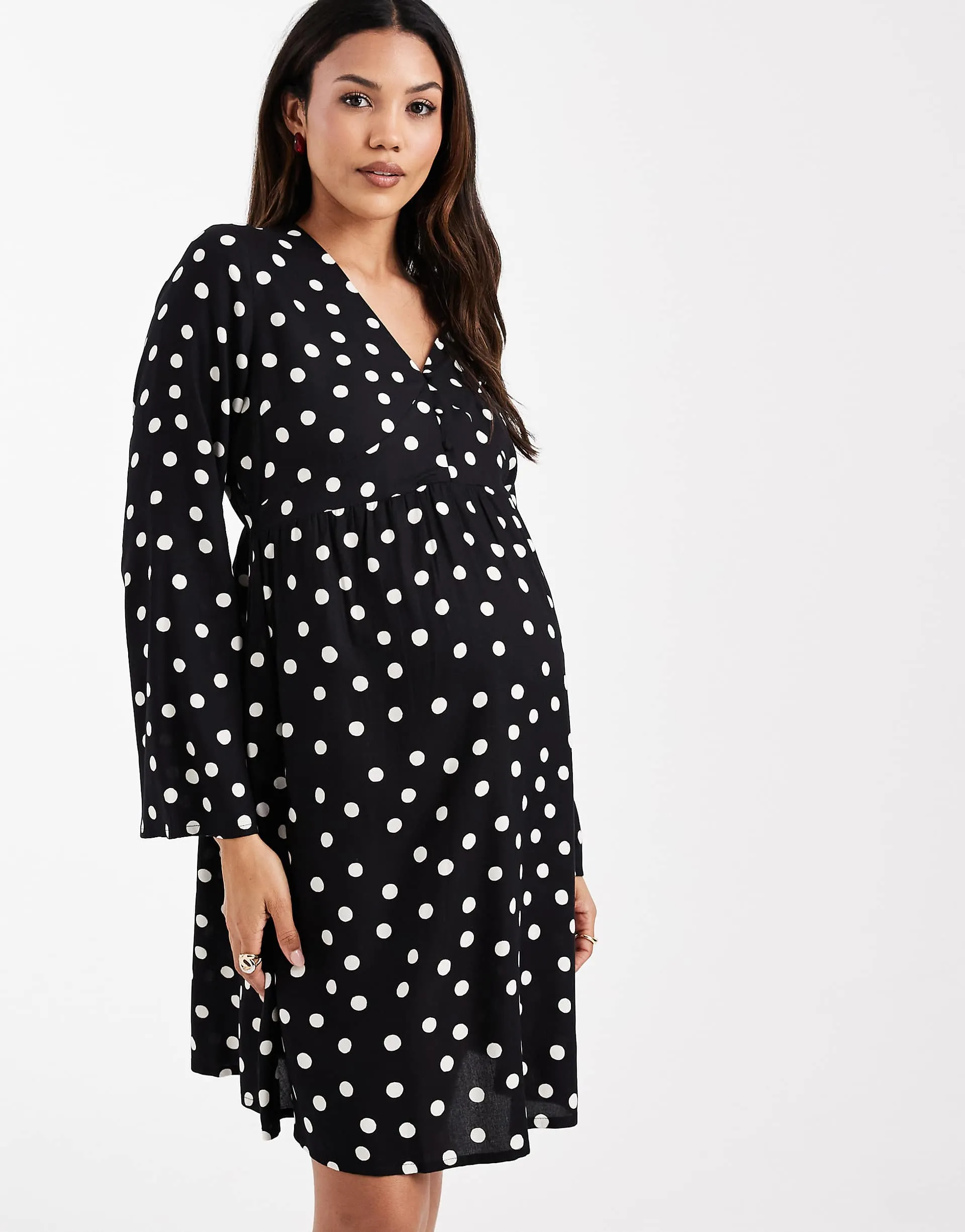 Black white dots