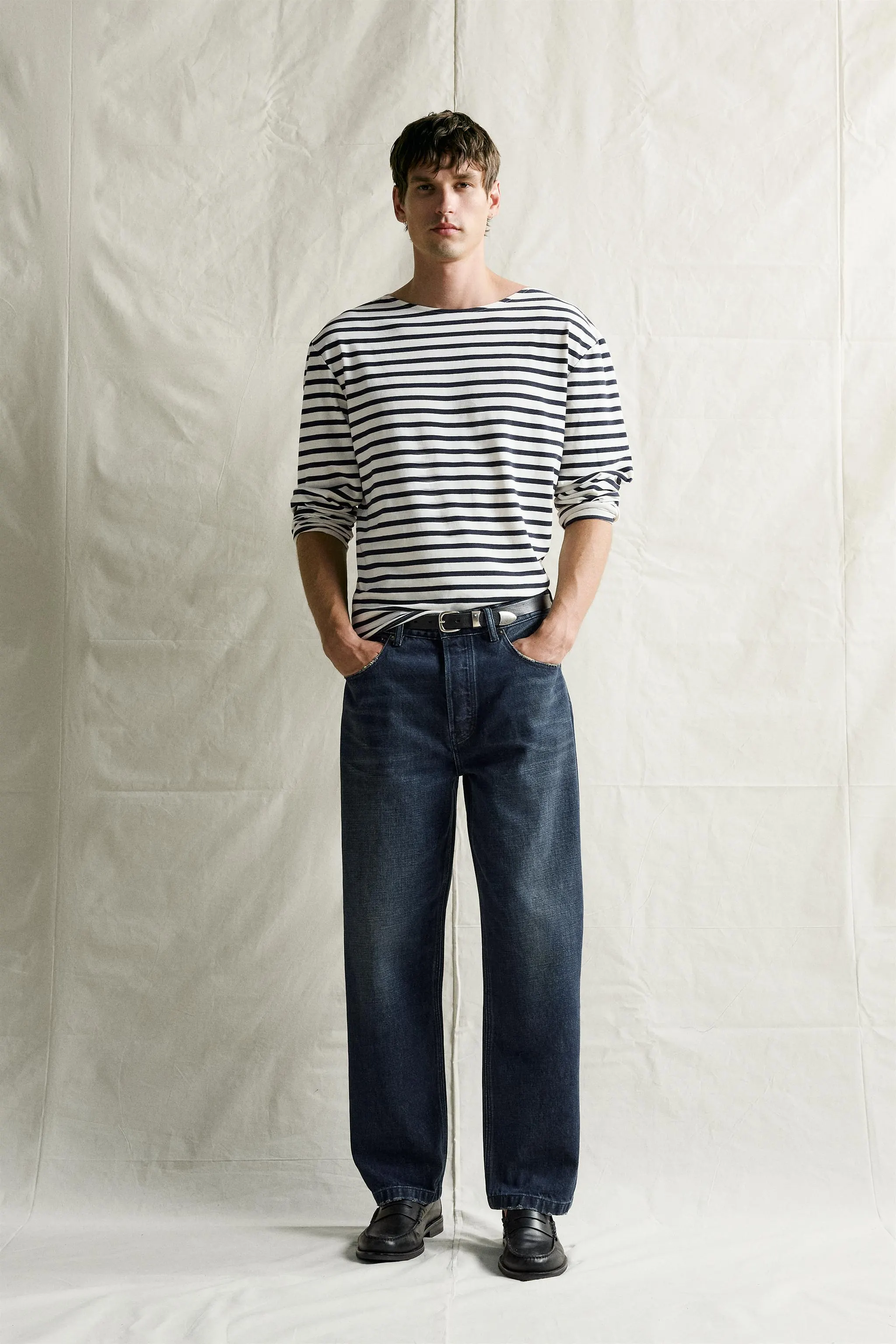 Ecru / Navy