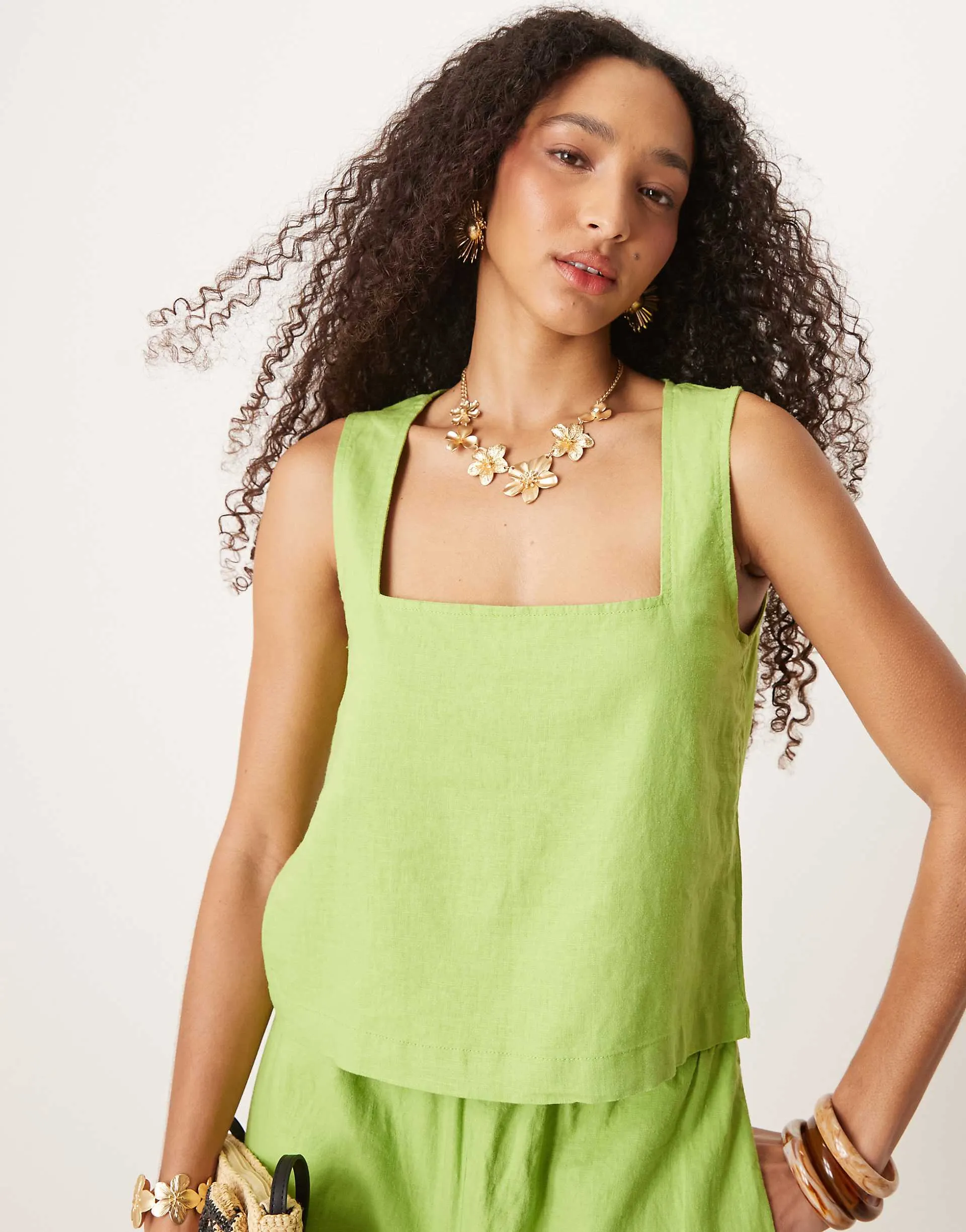 Parrot Green