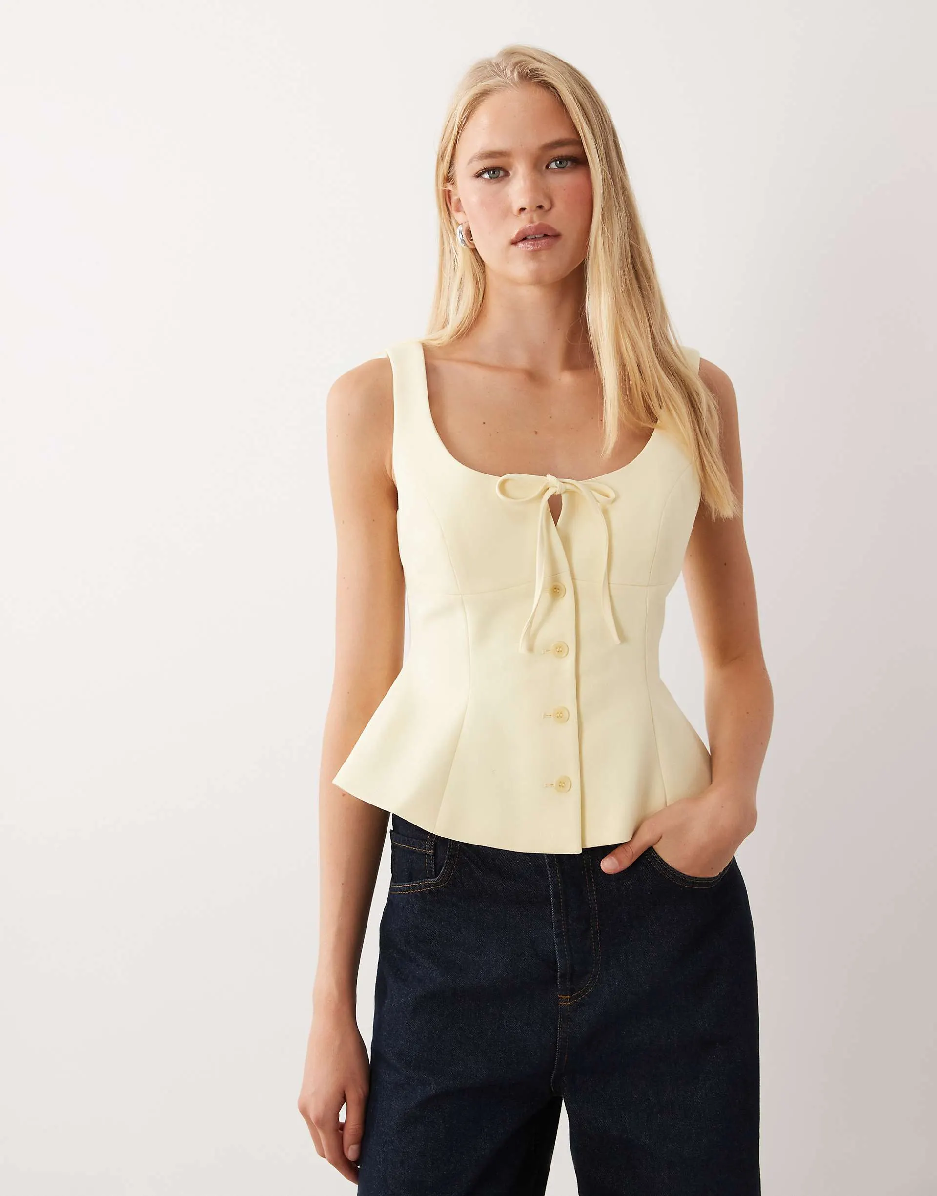 Butter yellow