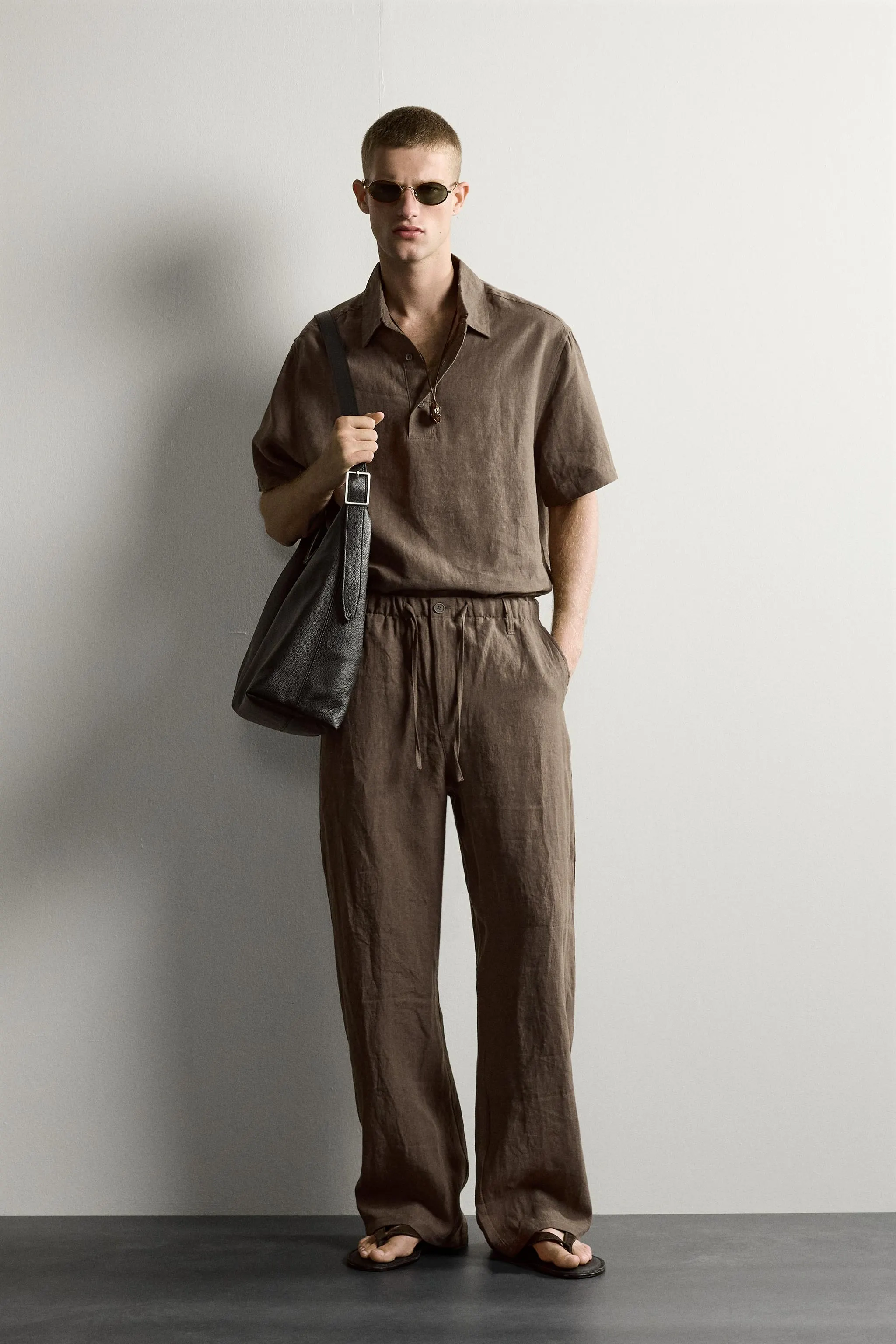 Brown / Taupe