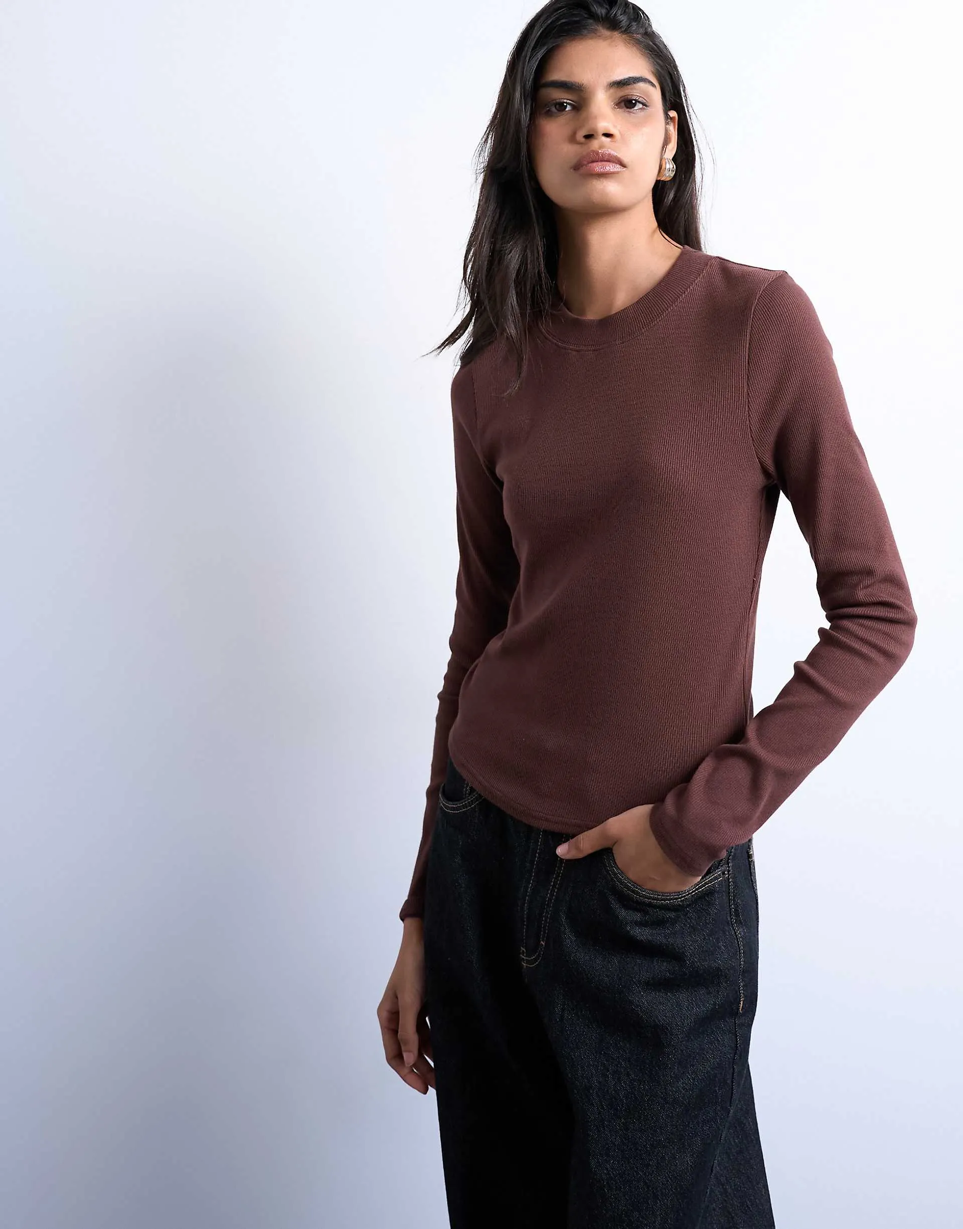 CHOCOLATE BROWN