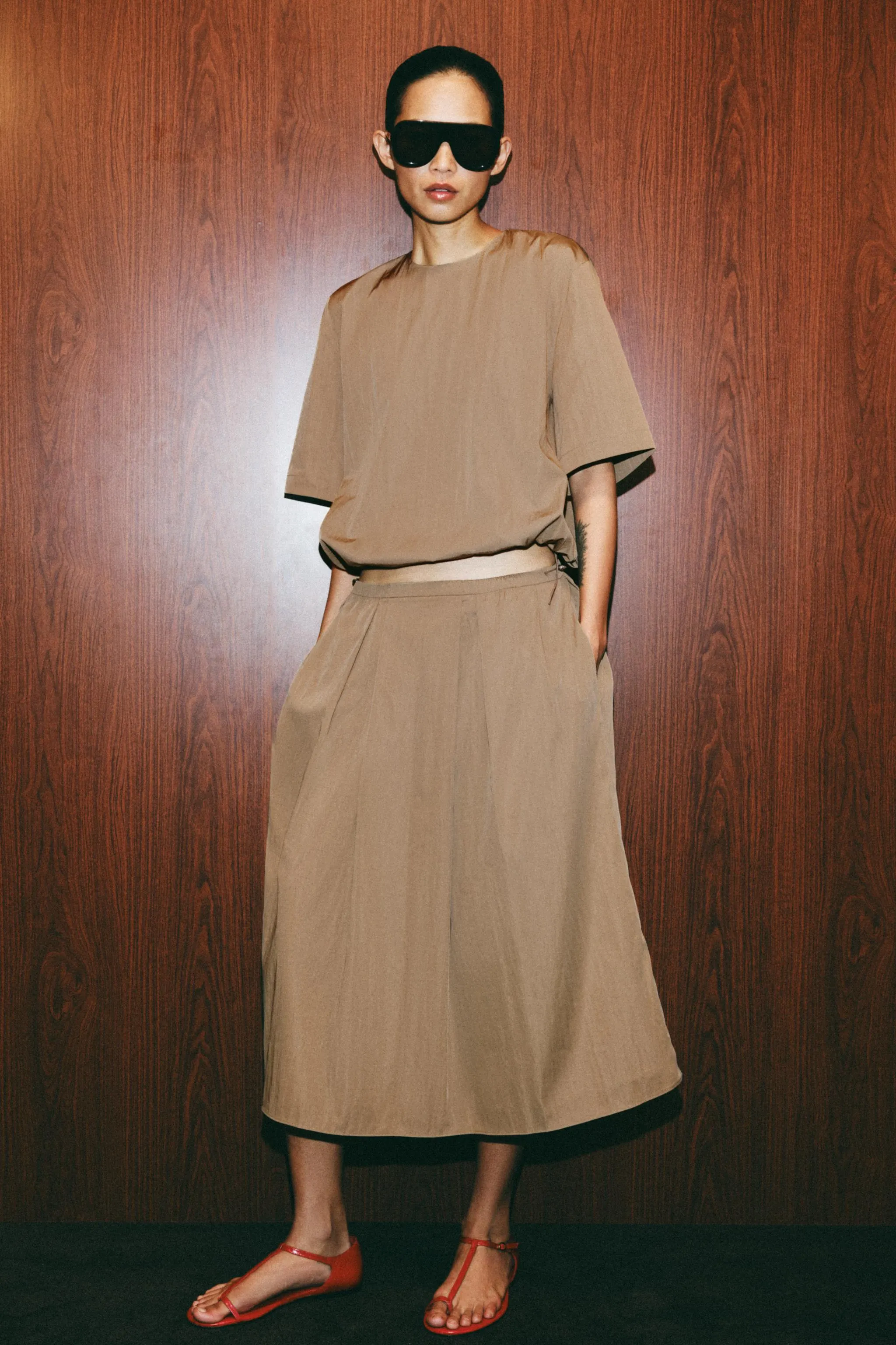 Brown / Taupe