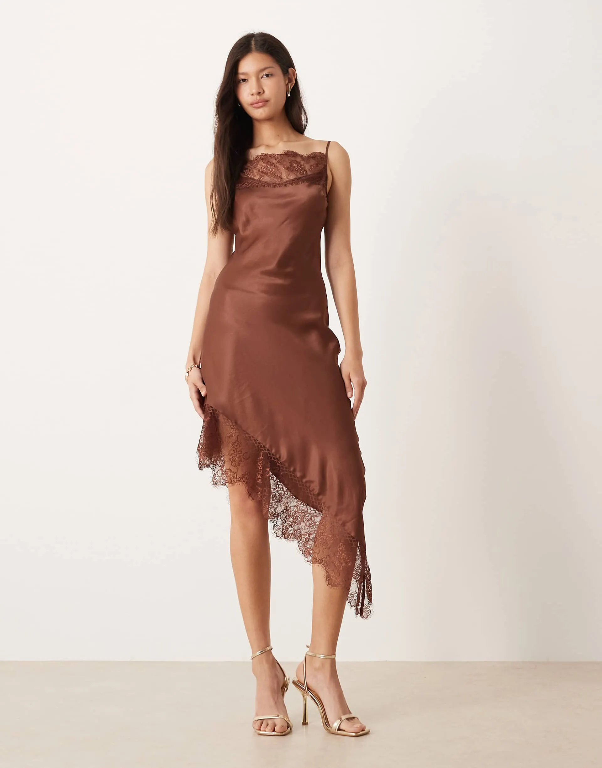 CHOCOLATE BROWN